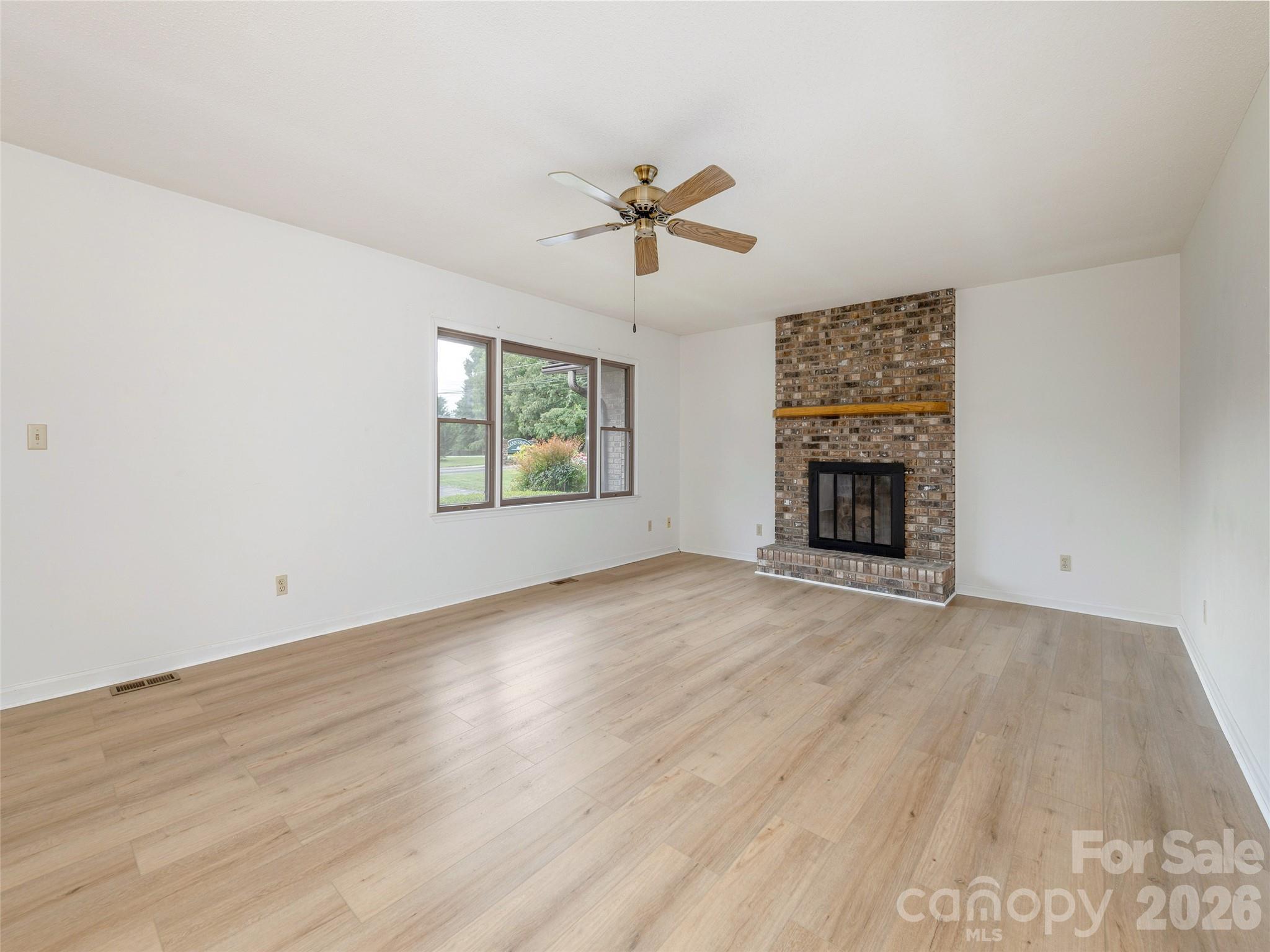 2 Bannerwood Drive — Horse Shoe
