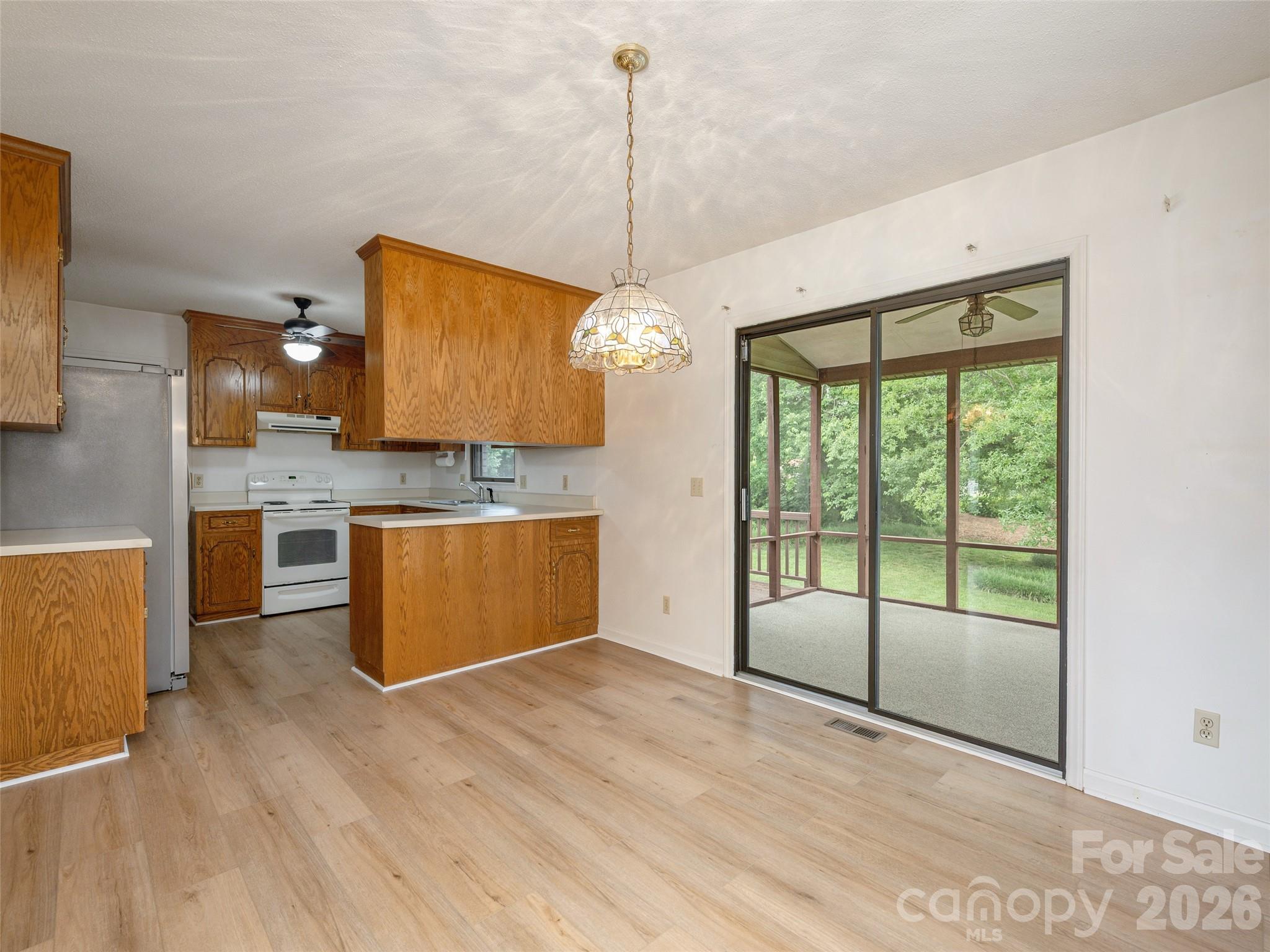 2 Bannerwood Drive — Horse Shoe