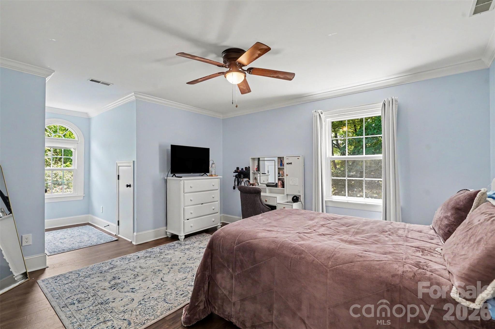 6128 Lake Providence Lane — Charlotte