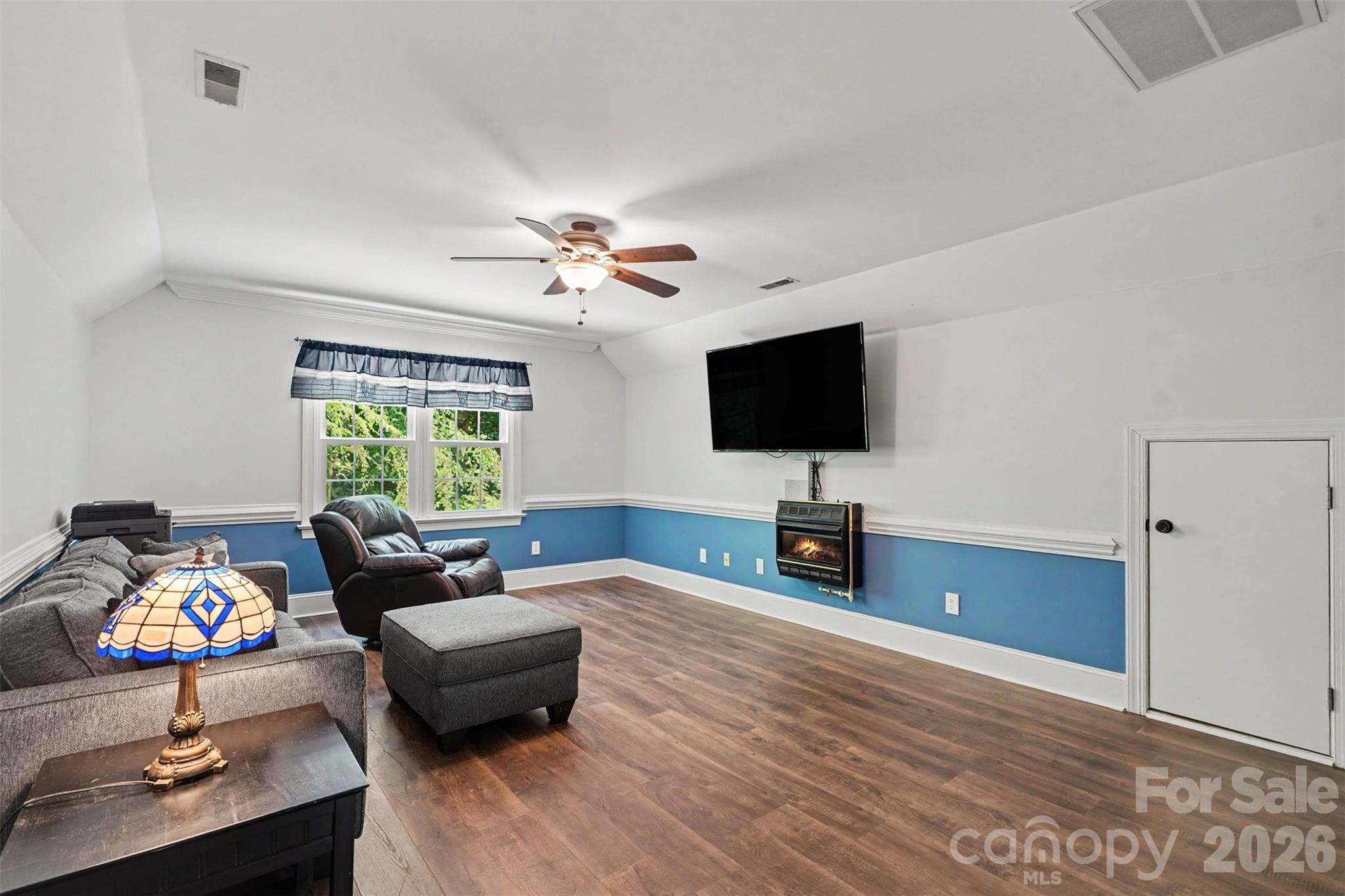 6128 Lake Providence Lane — Charlotte
