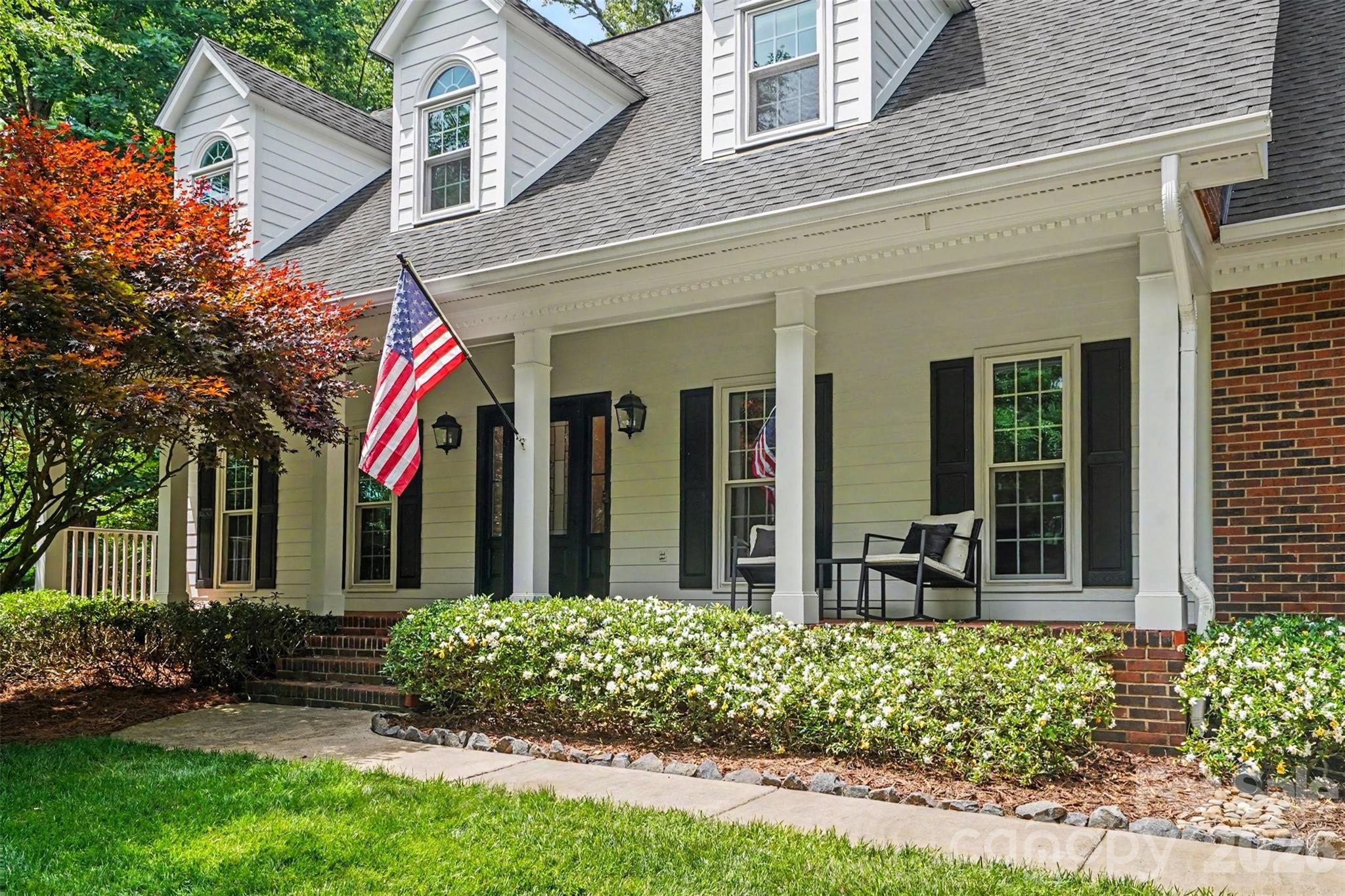 6128 Lake Providence Lane — Charlotte