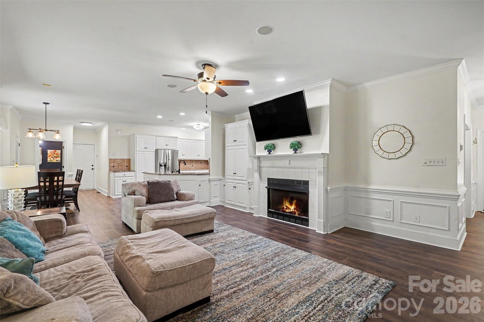 6128 Lake Providence Lane — Charlotte