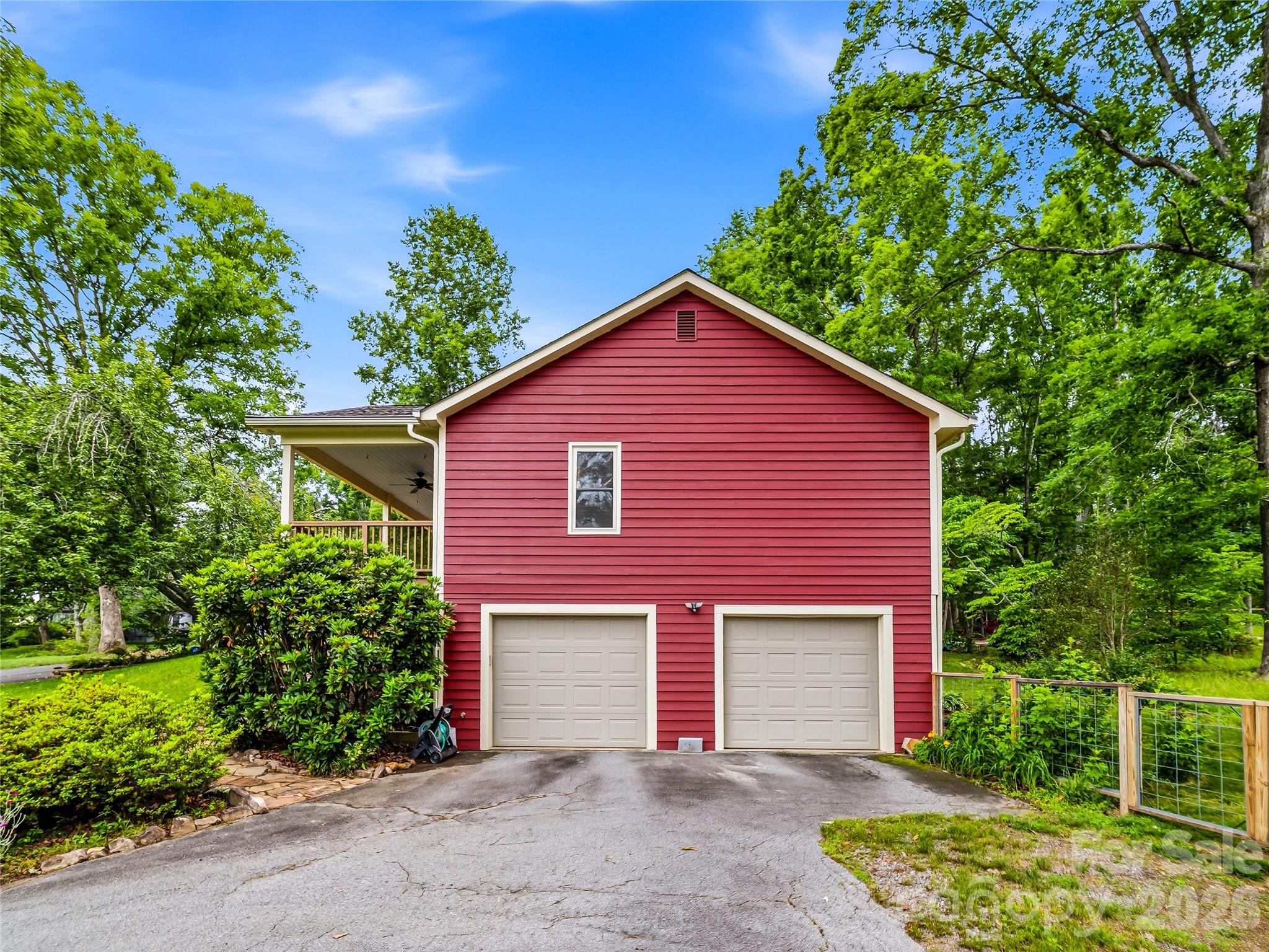 22 Timberleaf Drive — Fletcher