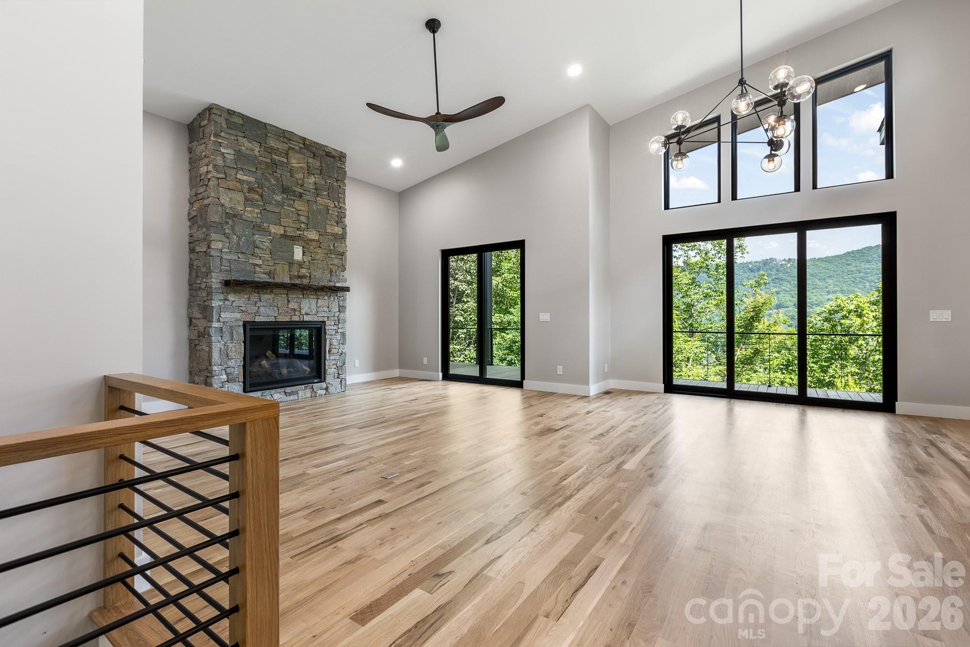 60 King Horn Ridge — Waynesville