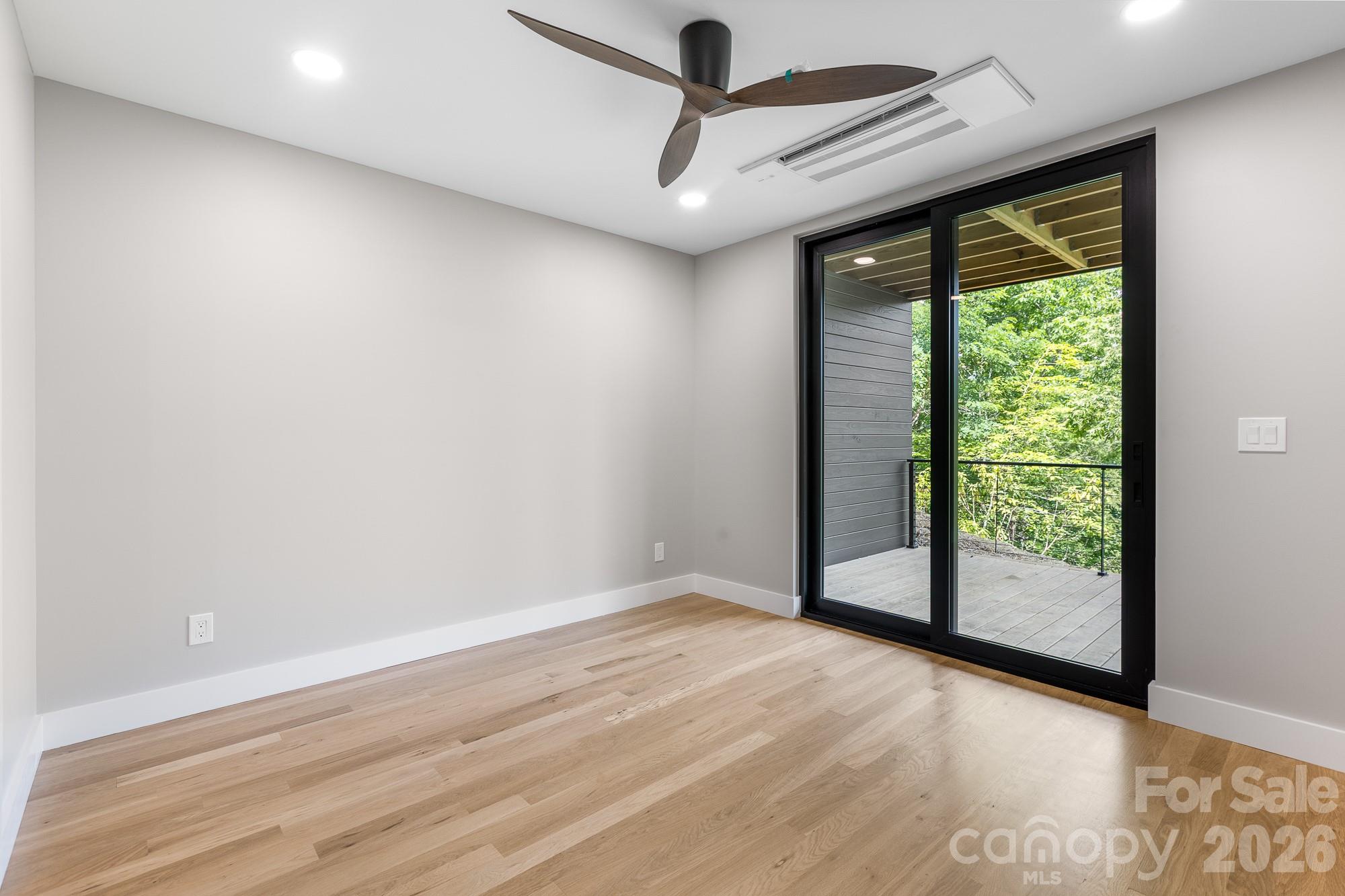 60 King Horn Ridge — Waynesville