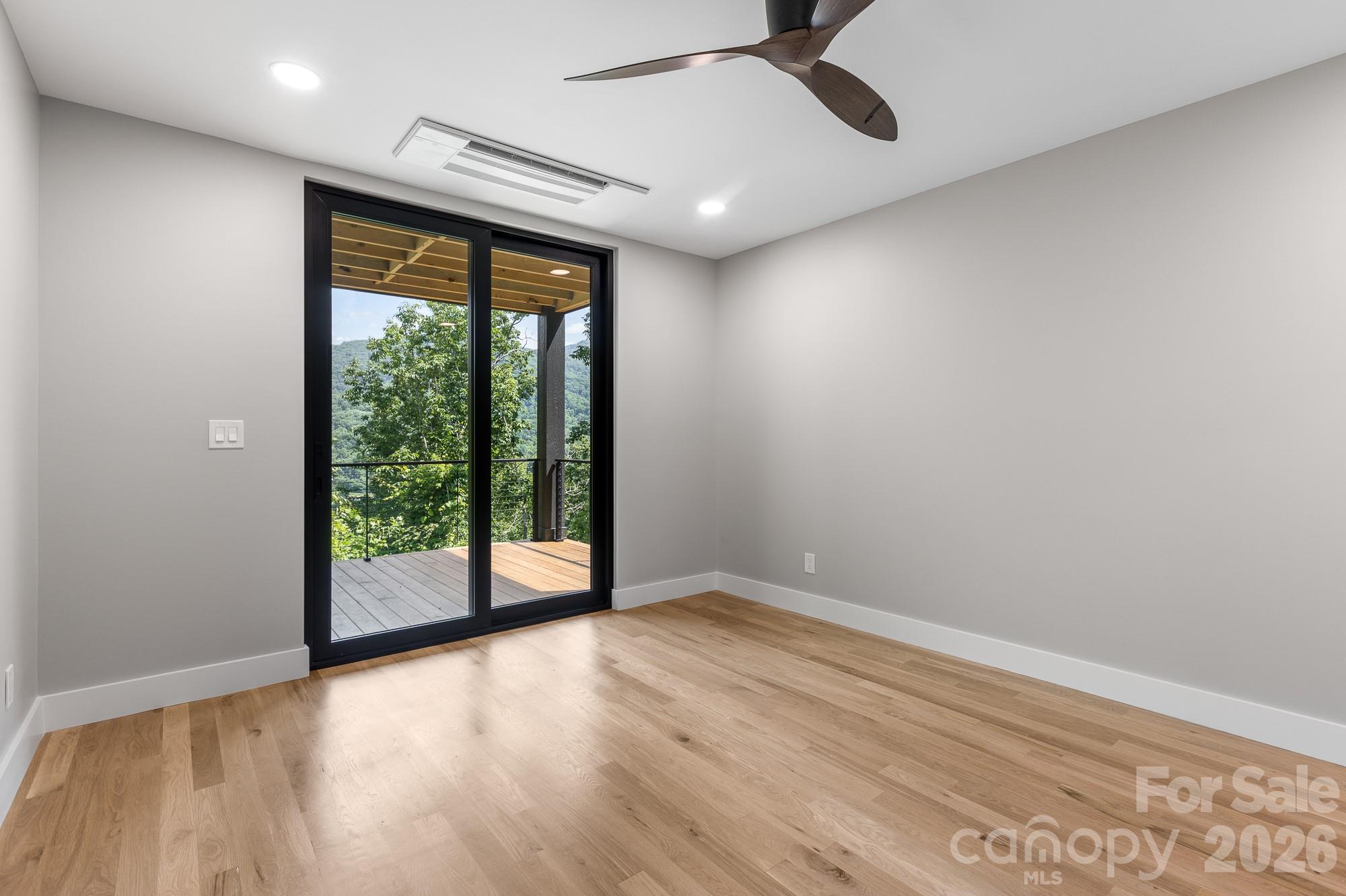 60 King Horn Ridge — Waynesville