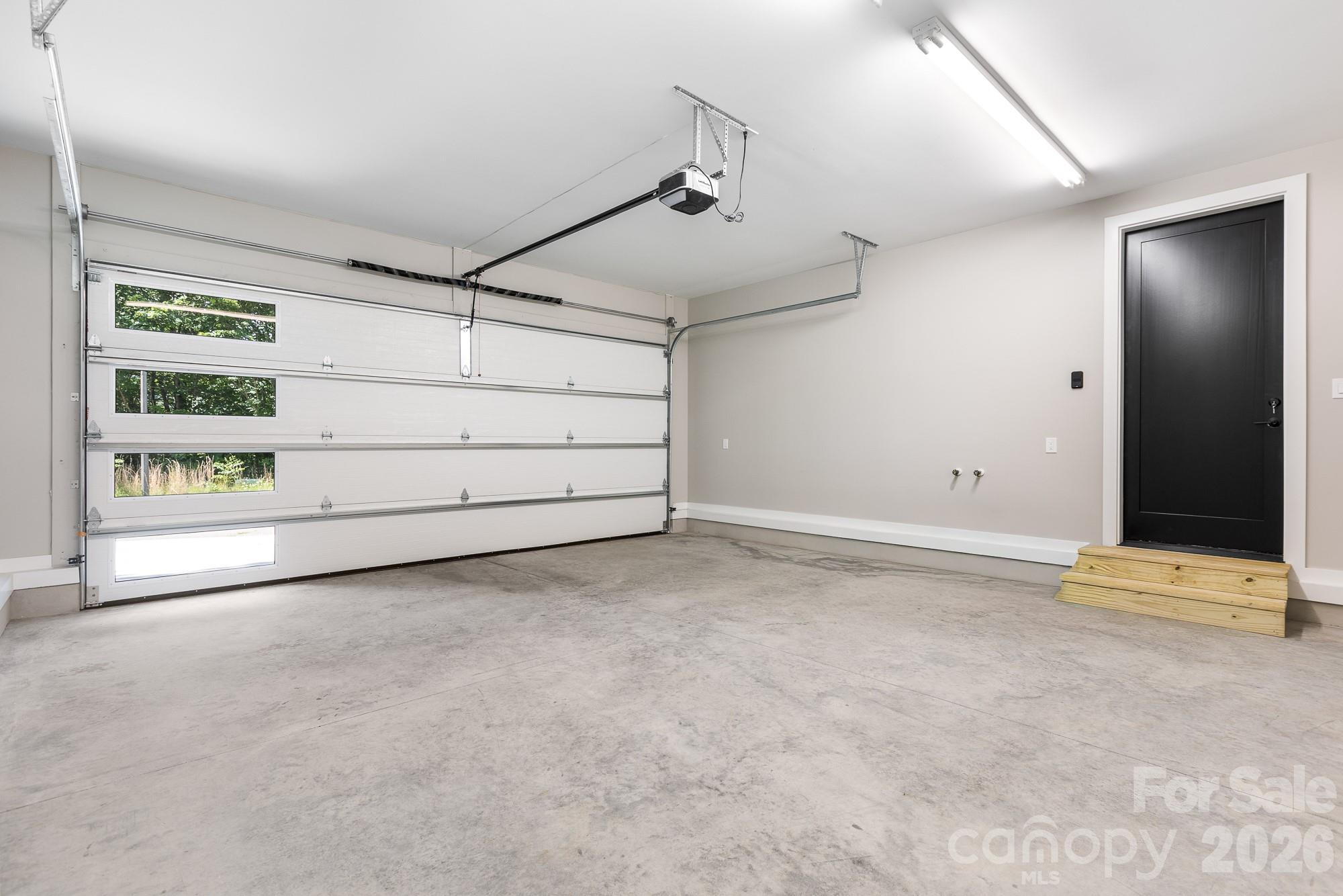 60 King Horn Ridge — Waynesville