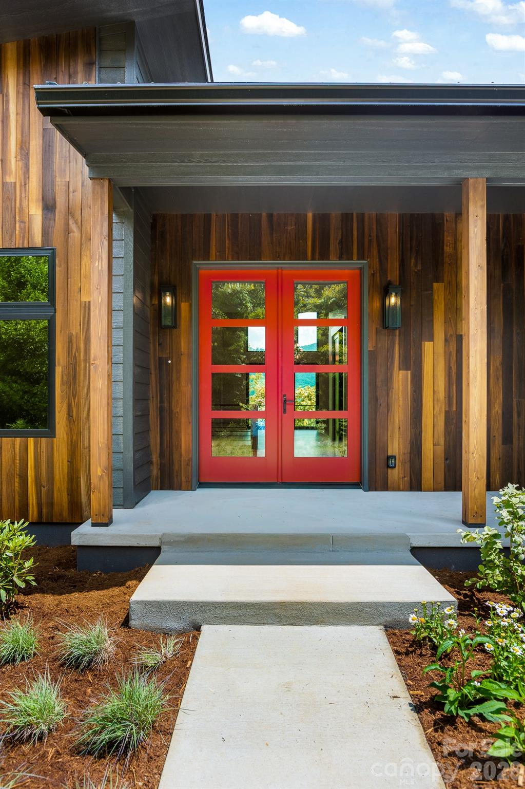 60 King Horn Ridge — Waynesville