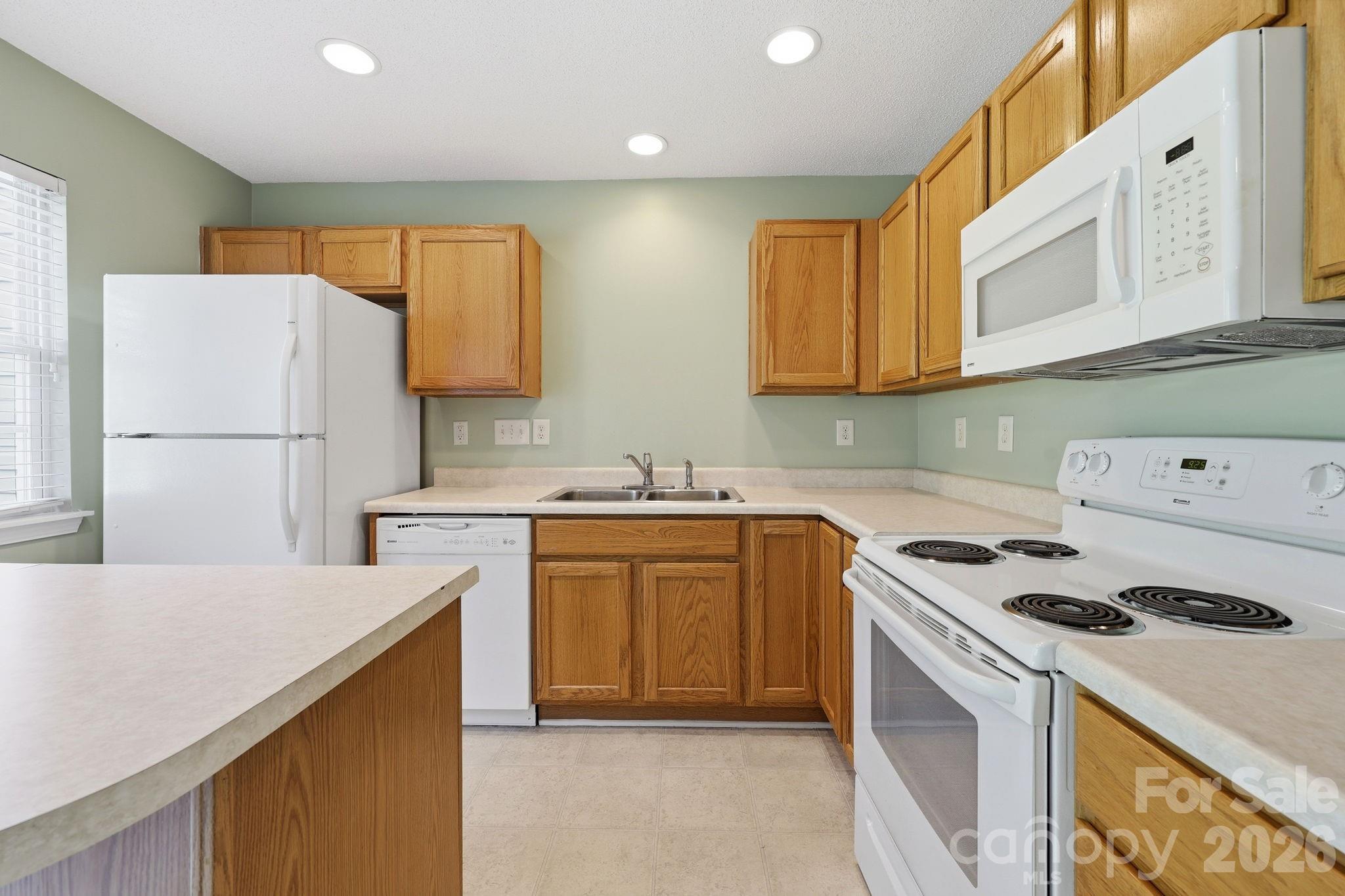 12368 Hennigan Place Lane — Charlotte