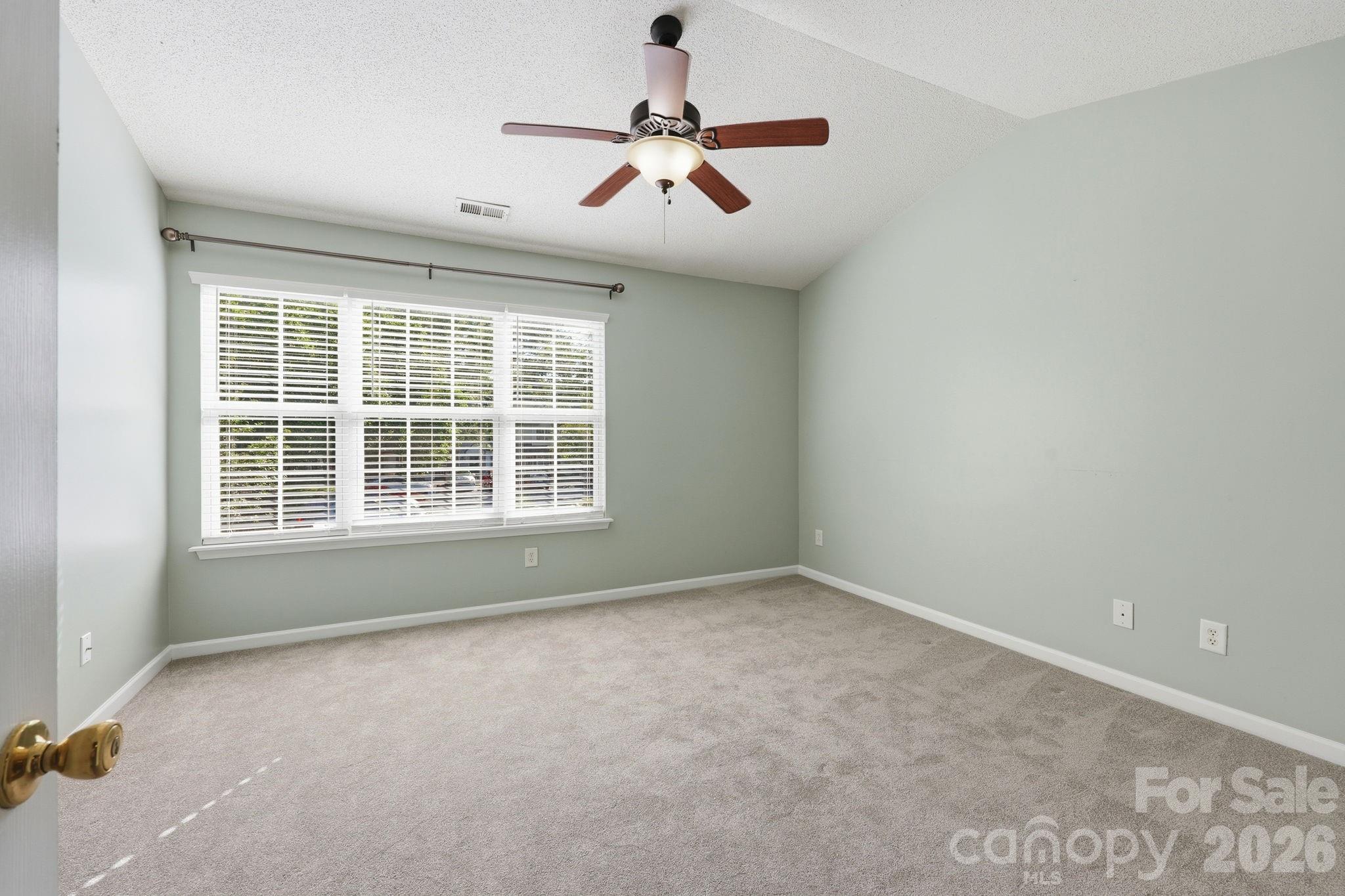 12368 Hennigan Place Lane — Charlotte