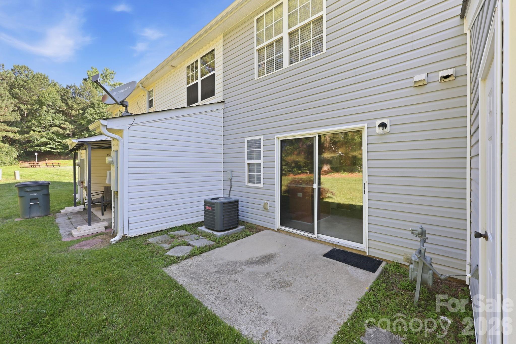 12368 Hennigan Place Lane — Charlotte
