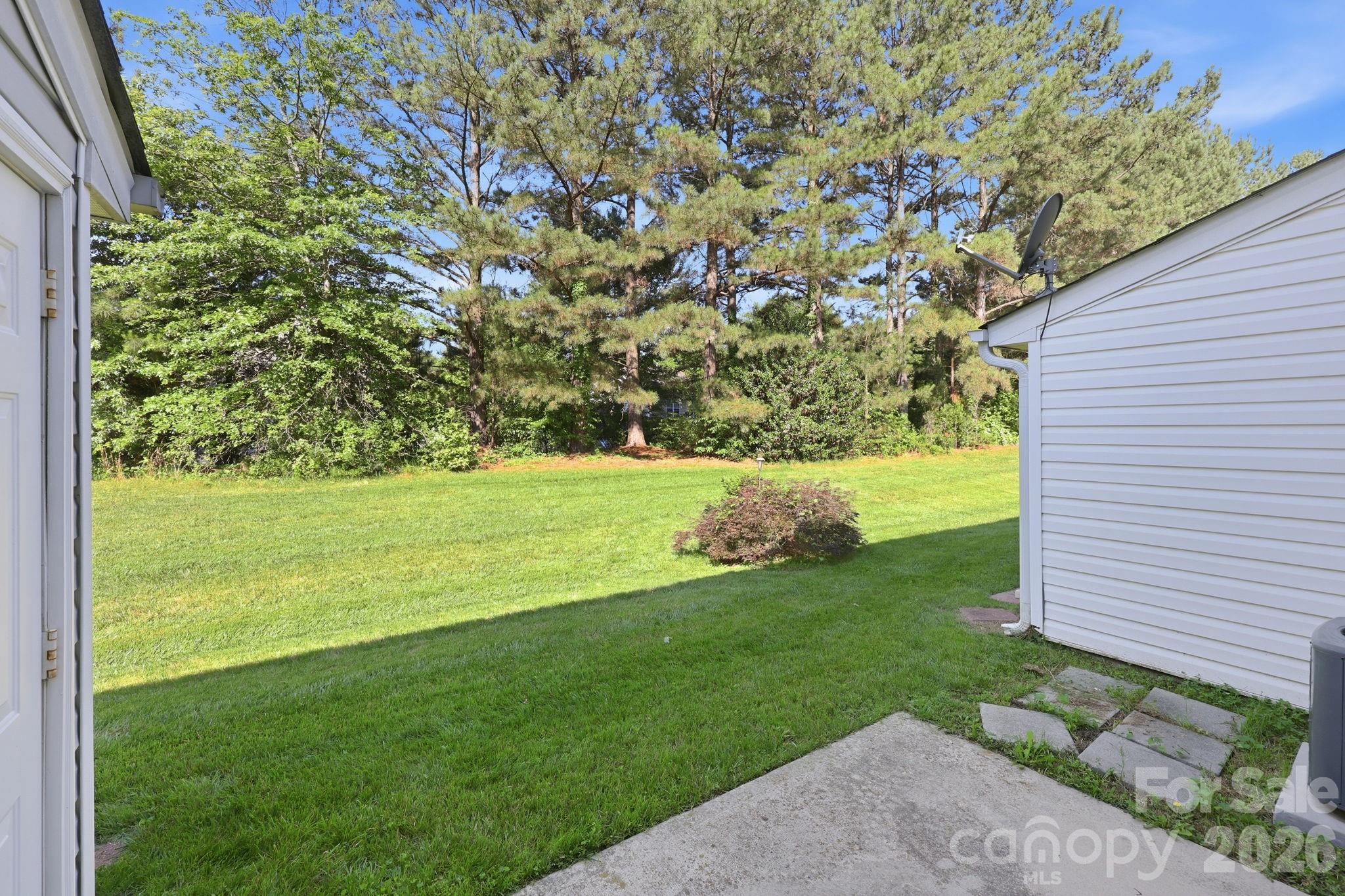 12368 Hennigan Place Lane — Charlotte