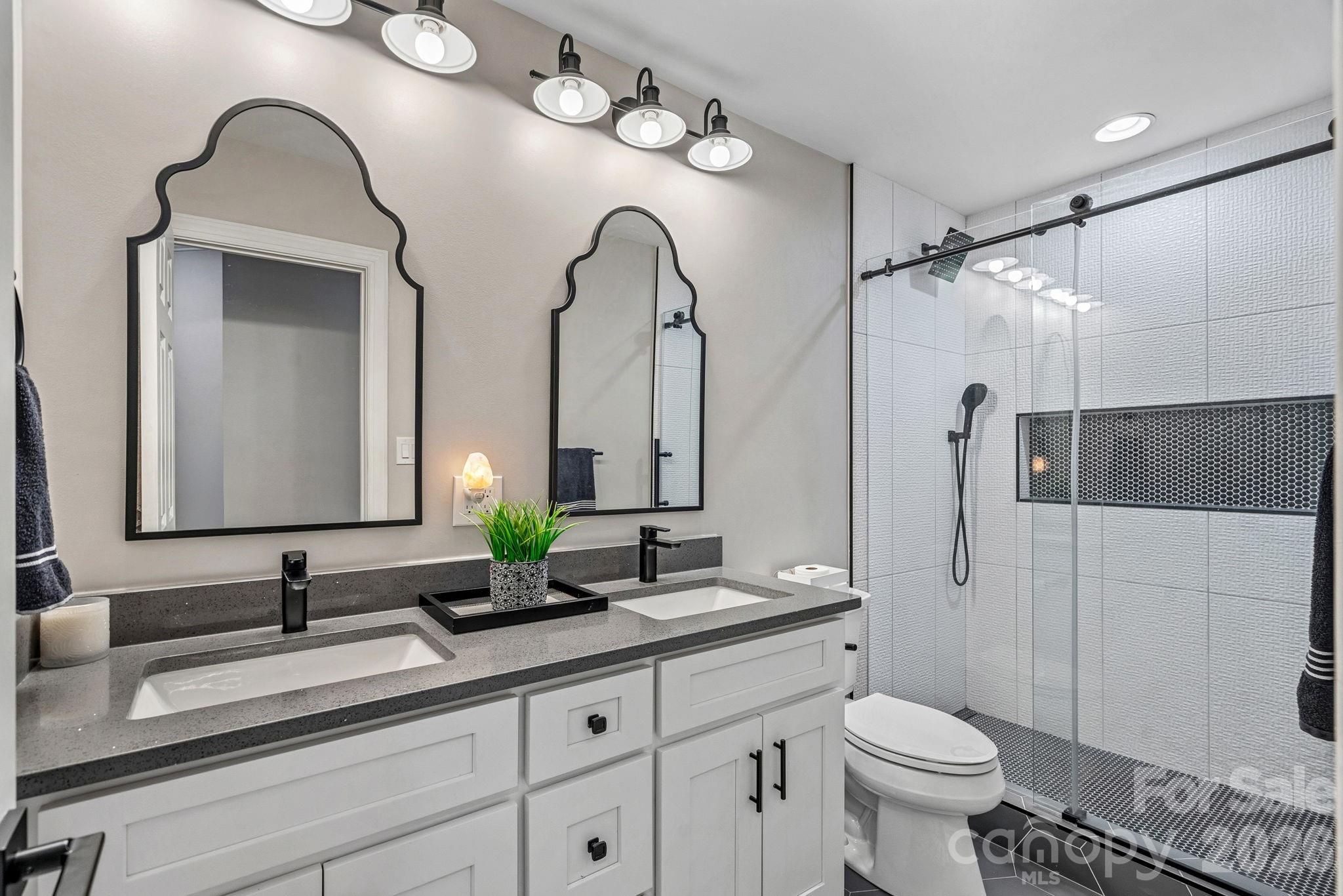 5634 Camelot Drive — Charlotte