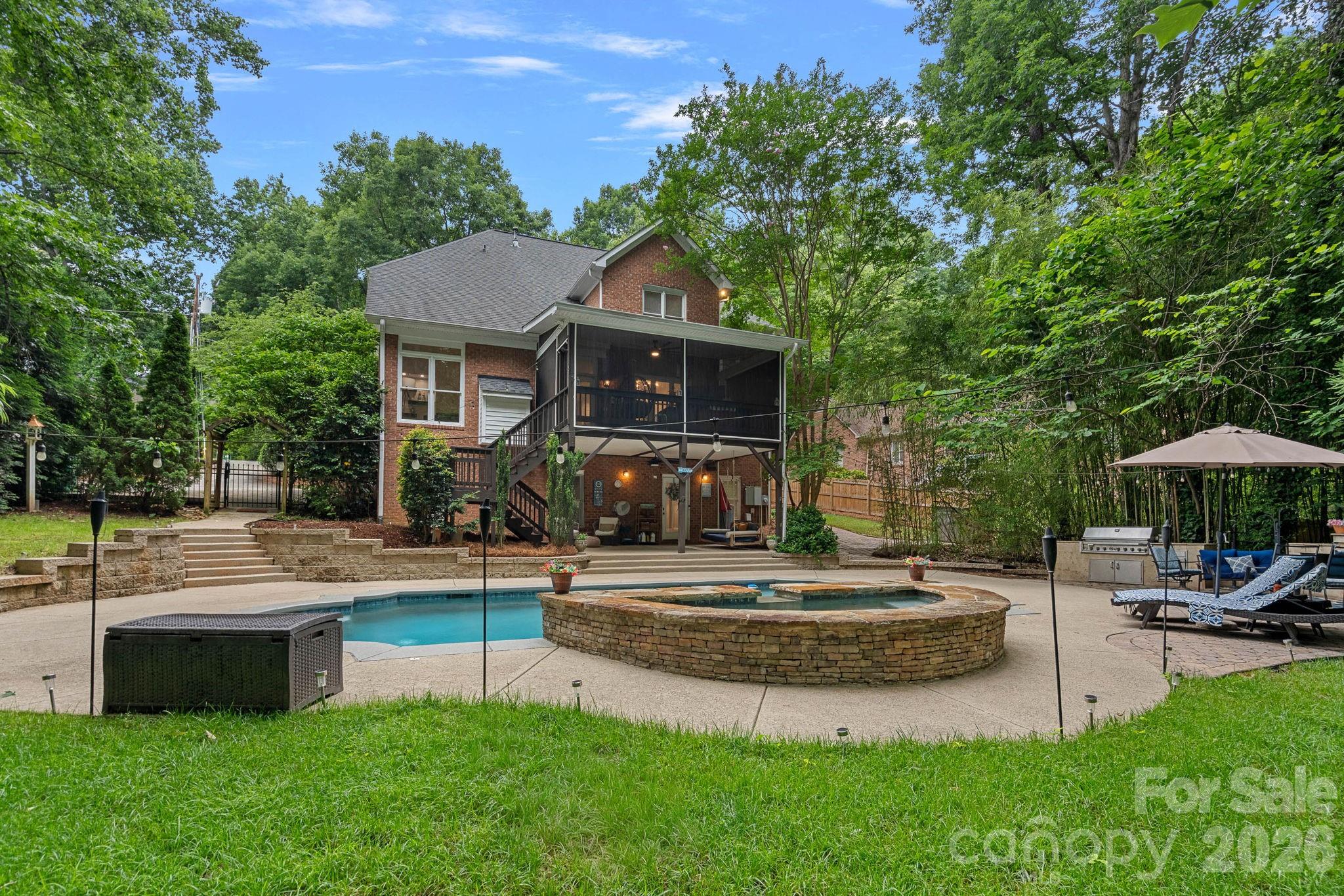 5634 Camelot Drive — Charlotte