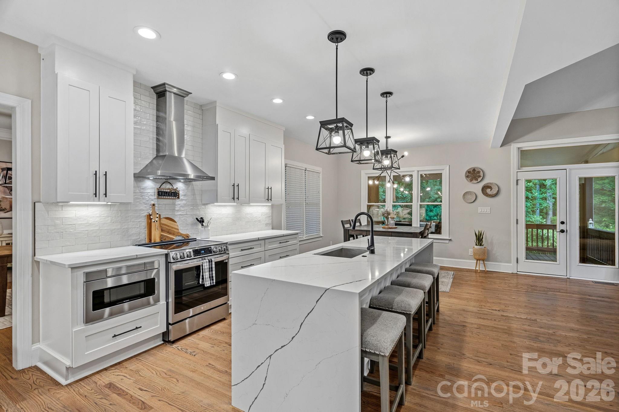 5634 Camelot Drive — Charlotte