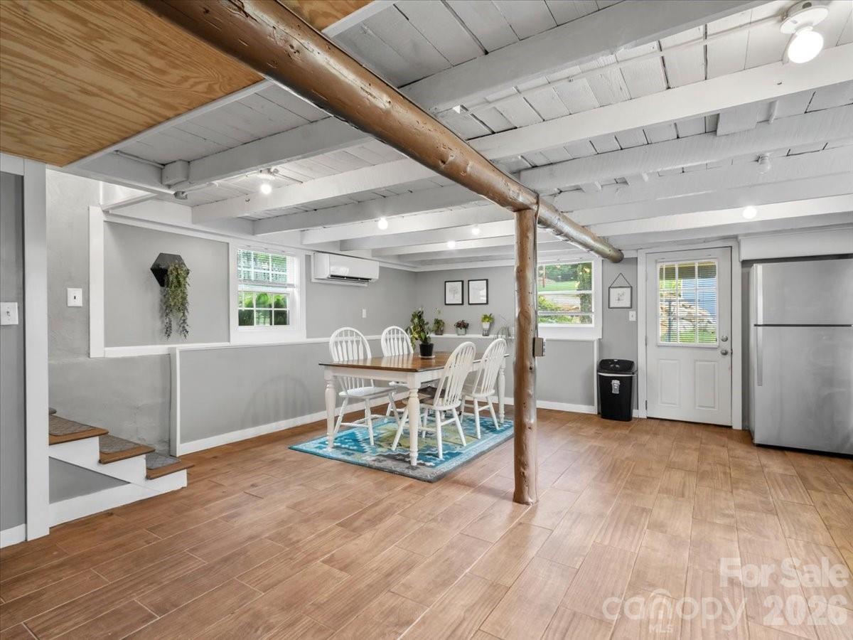 140 Locust Grove Road — Weaverville