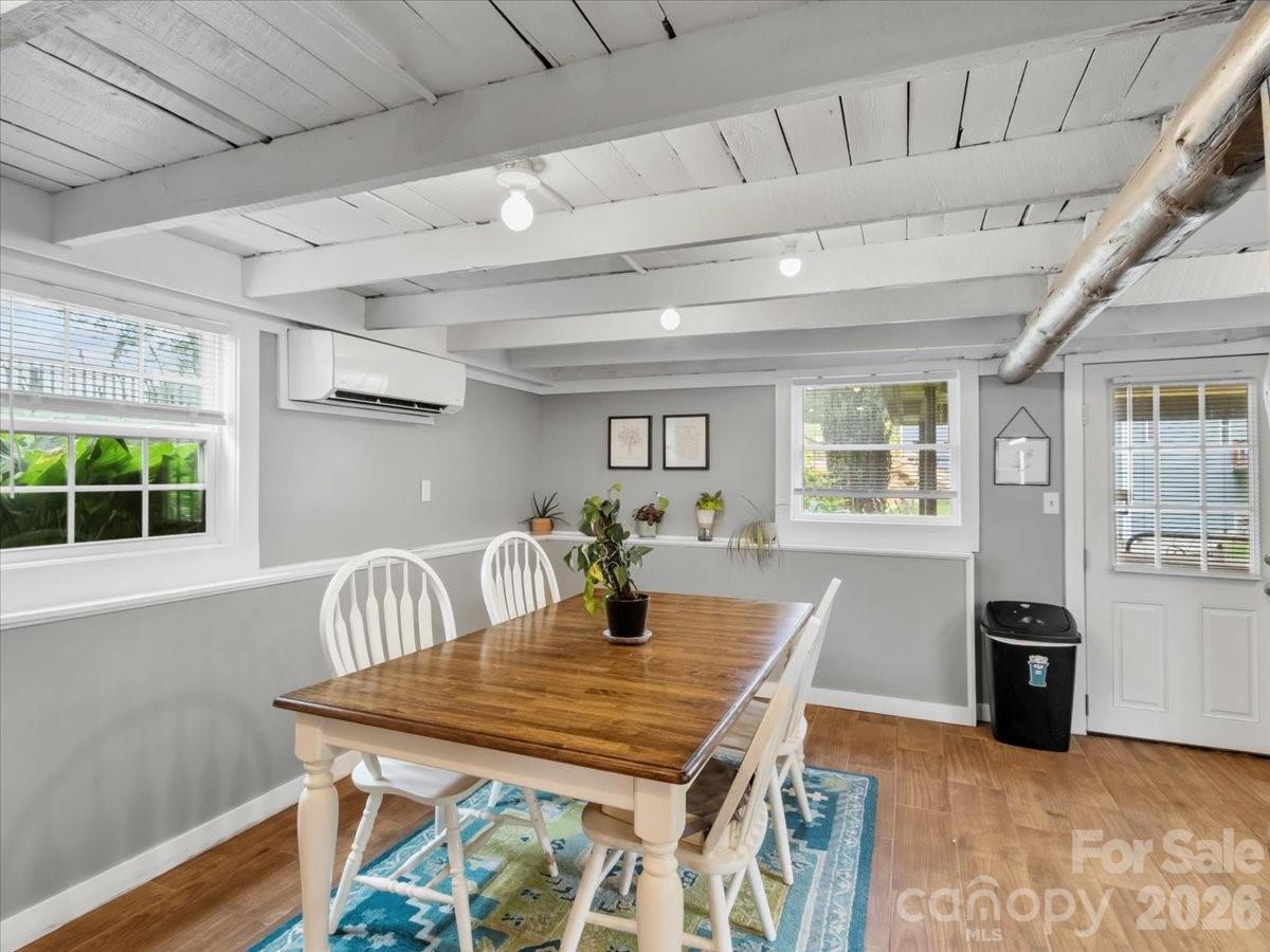 140 Locust Grove Road — Weaverville