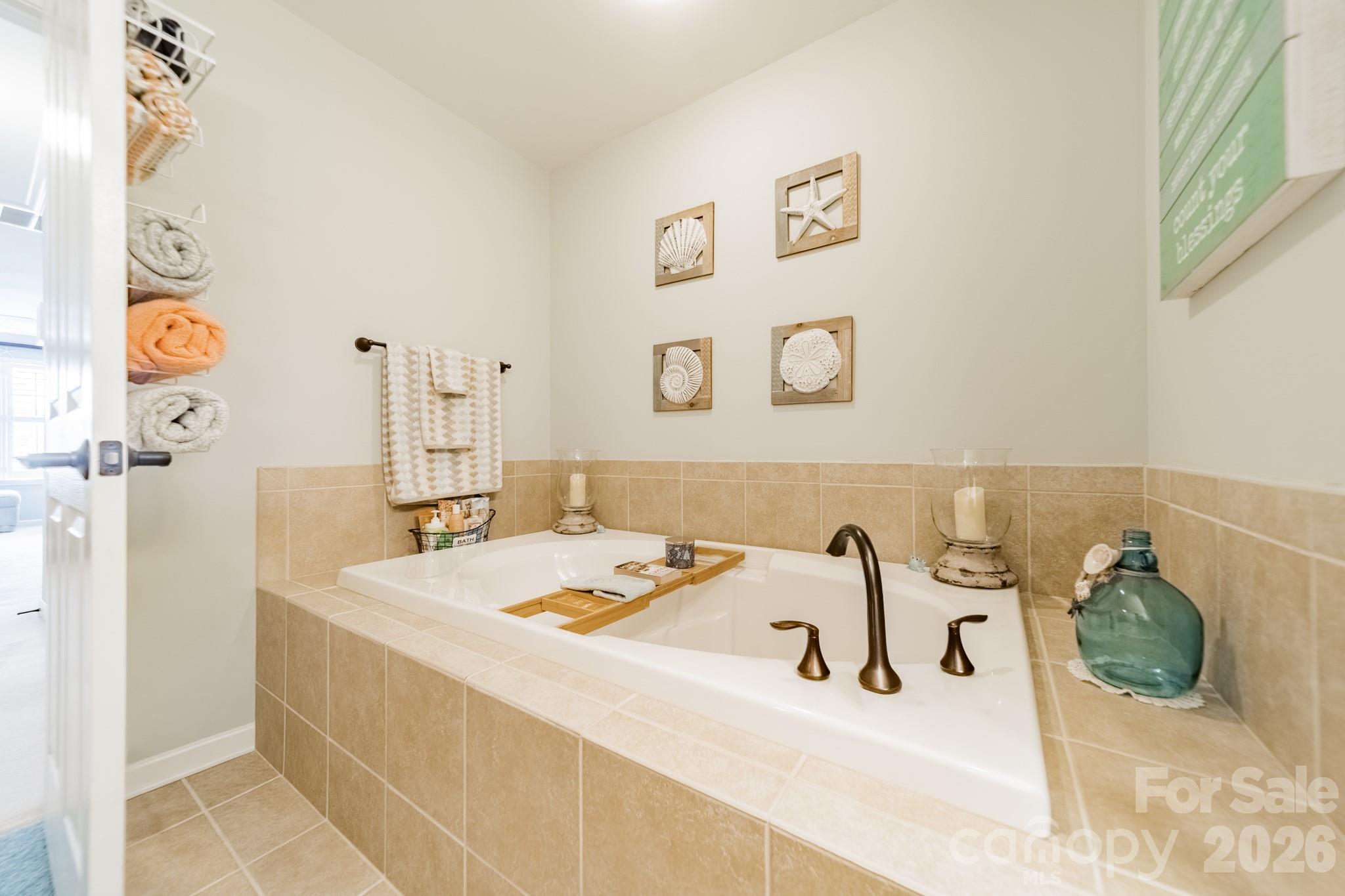 1064 Silver Gull Drive — Tega Cay