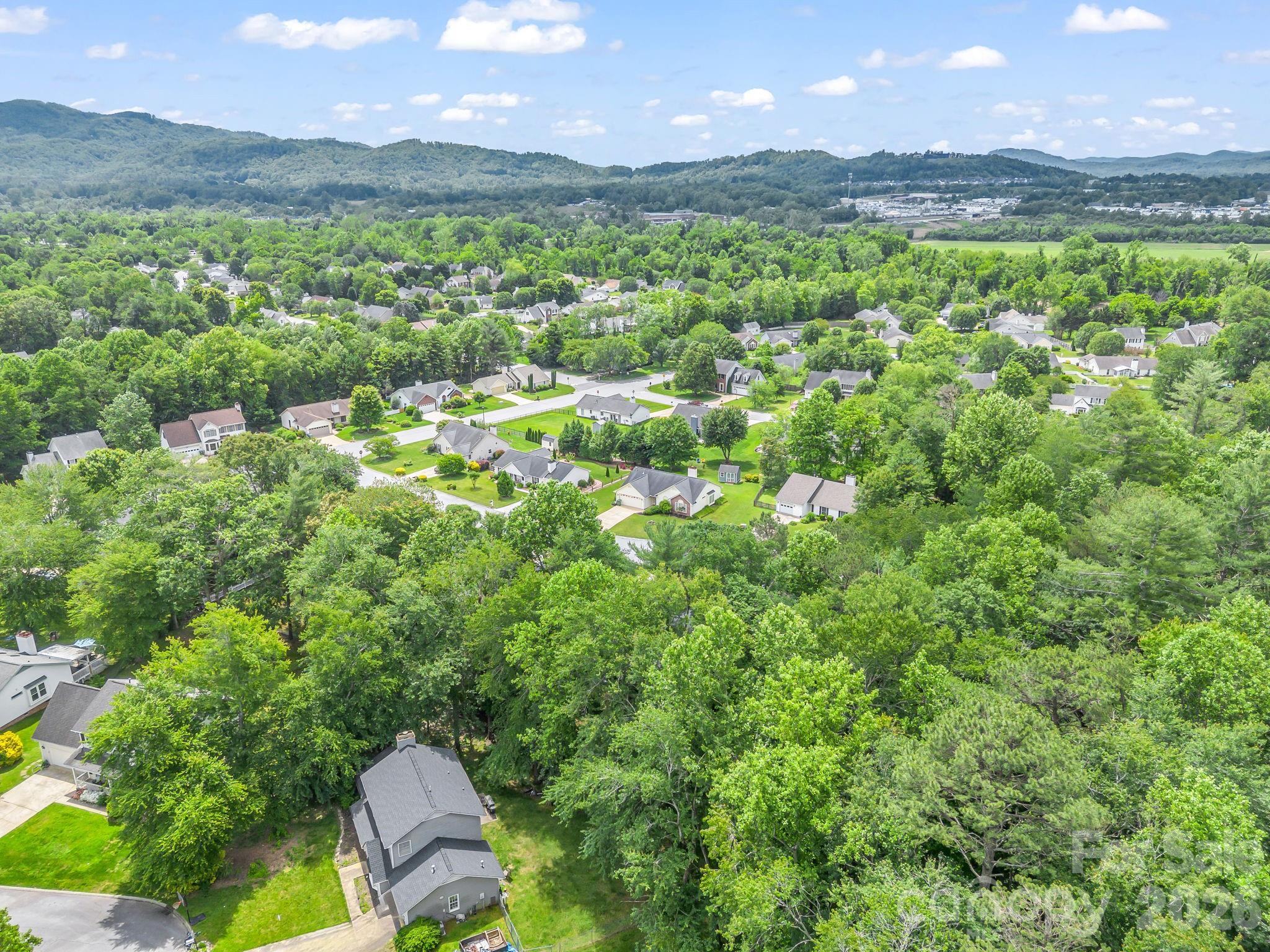 606 Woodberry Court — Fletcher