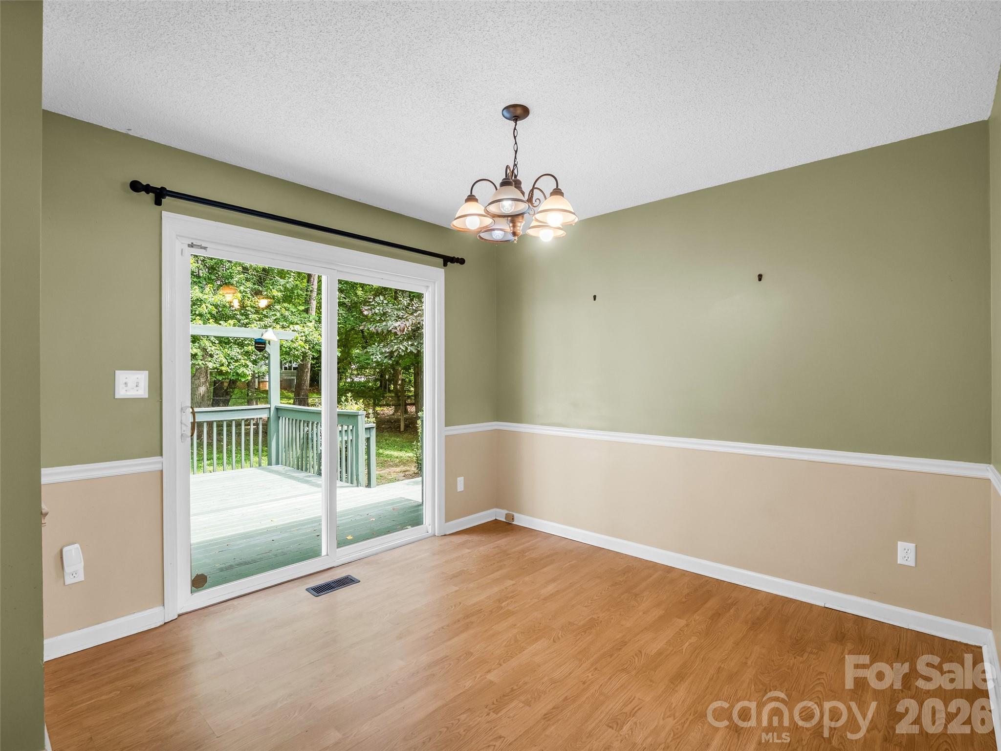 606 Woodberry Court — Fletcher