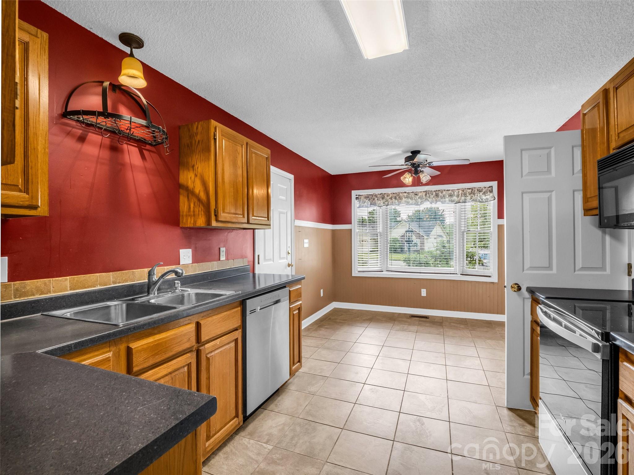 606 Woodberry Court — Fletcher