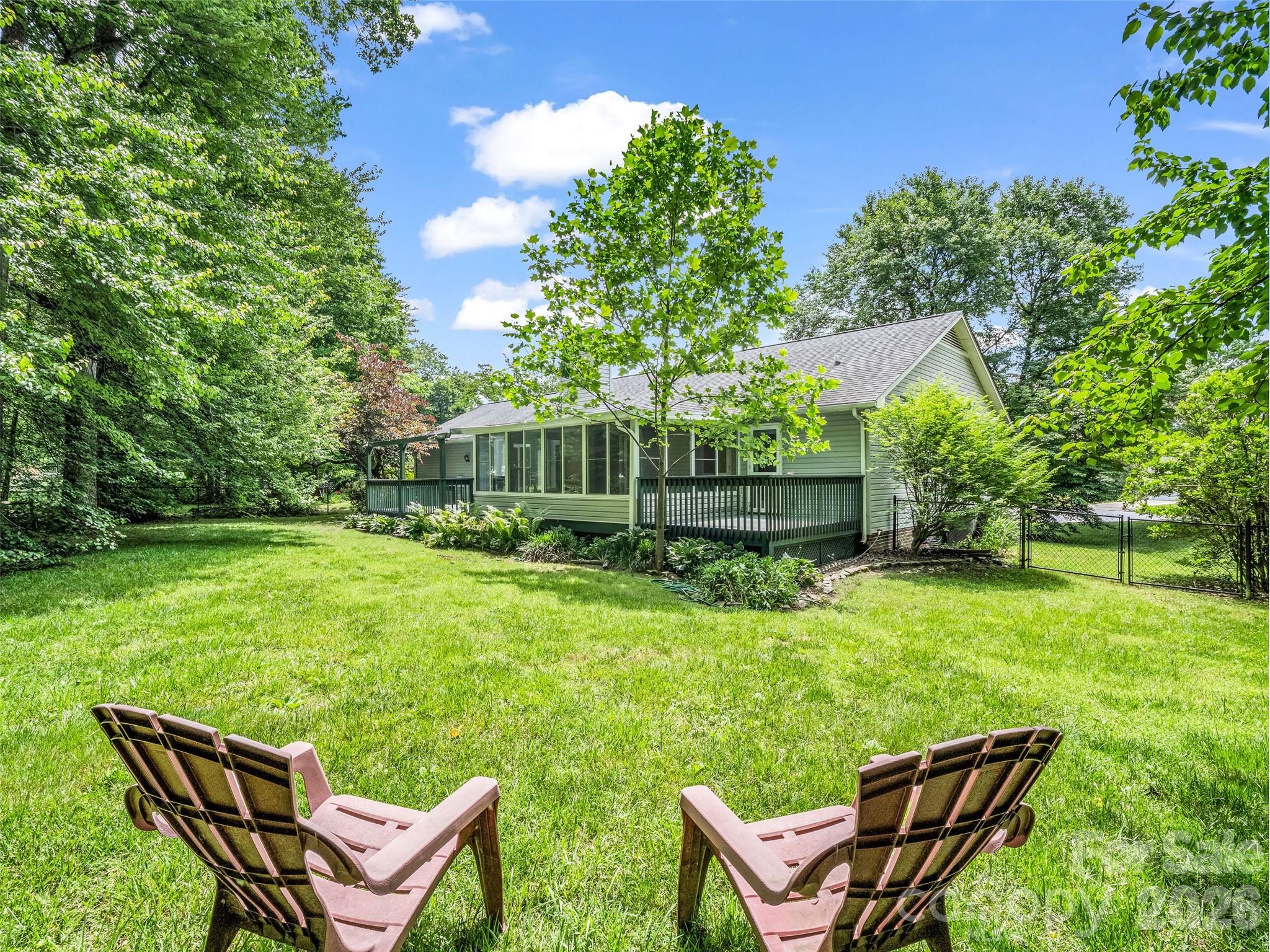 606 Woodberry Court — Fletcher