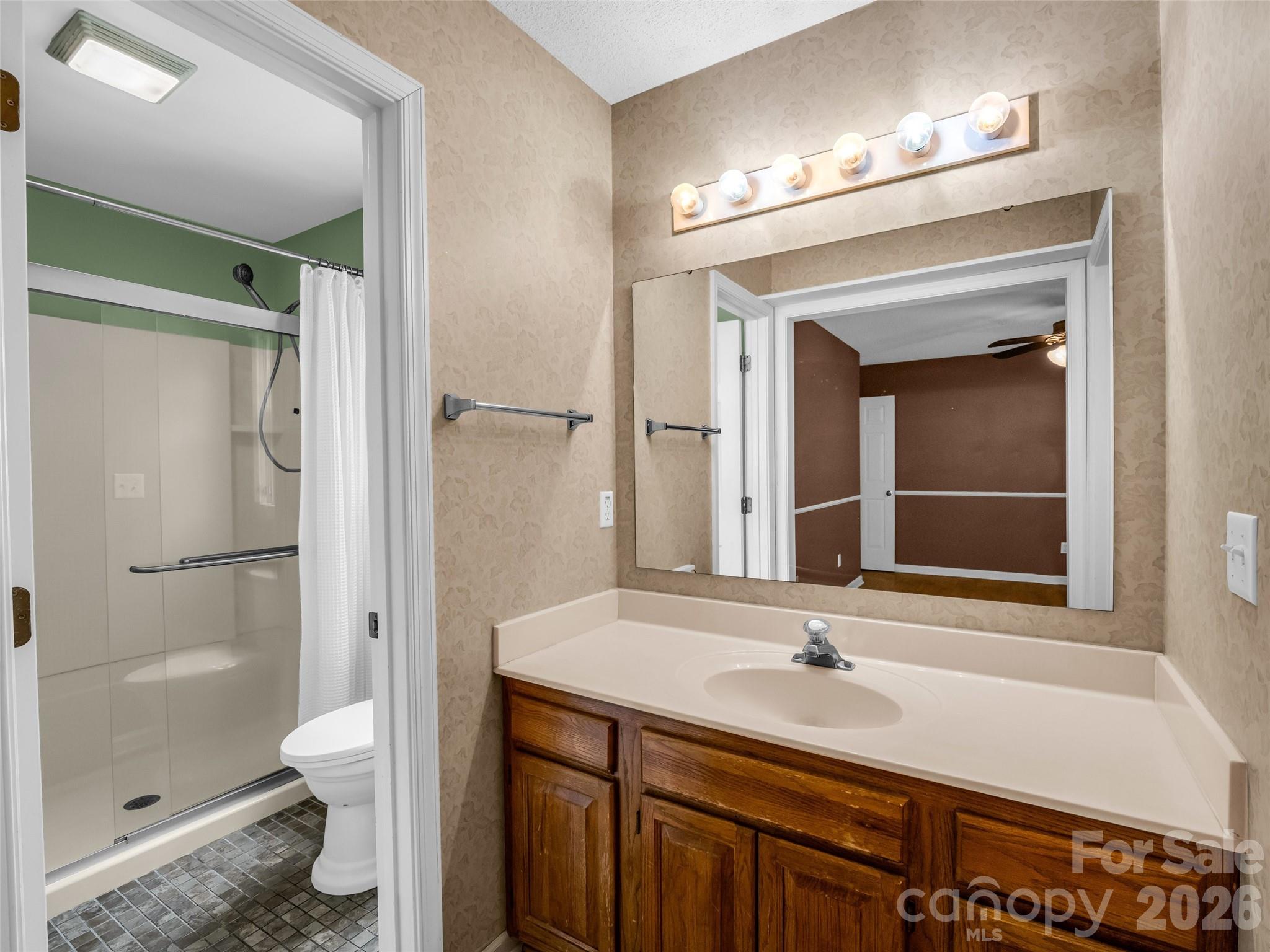 606 Woodberry Court — Fletcher