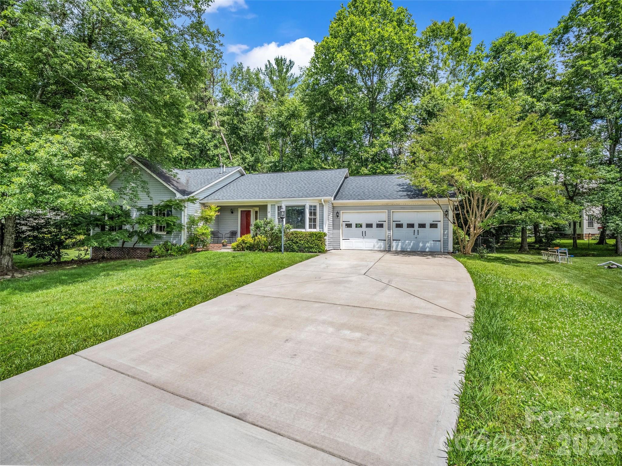 606 Woodberry Court — Fletcher