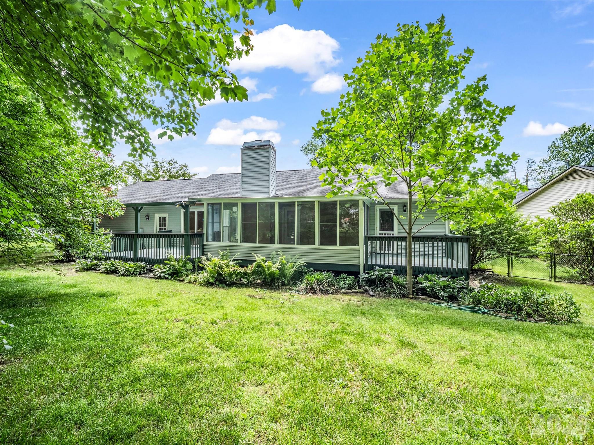 606 Woodberry Court — Fletcher