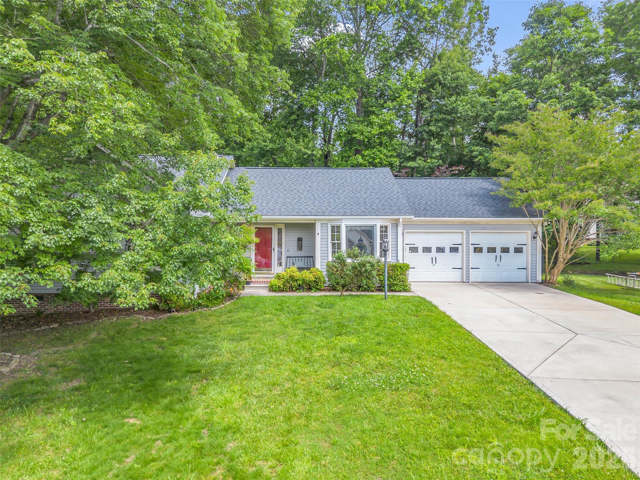 606 Woodberry Court — Fletcher