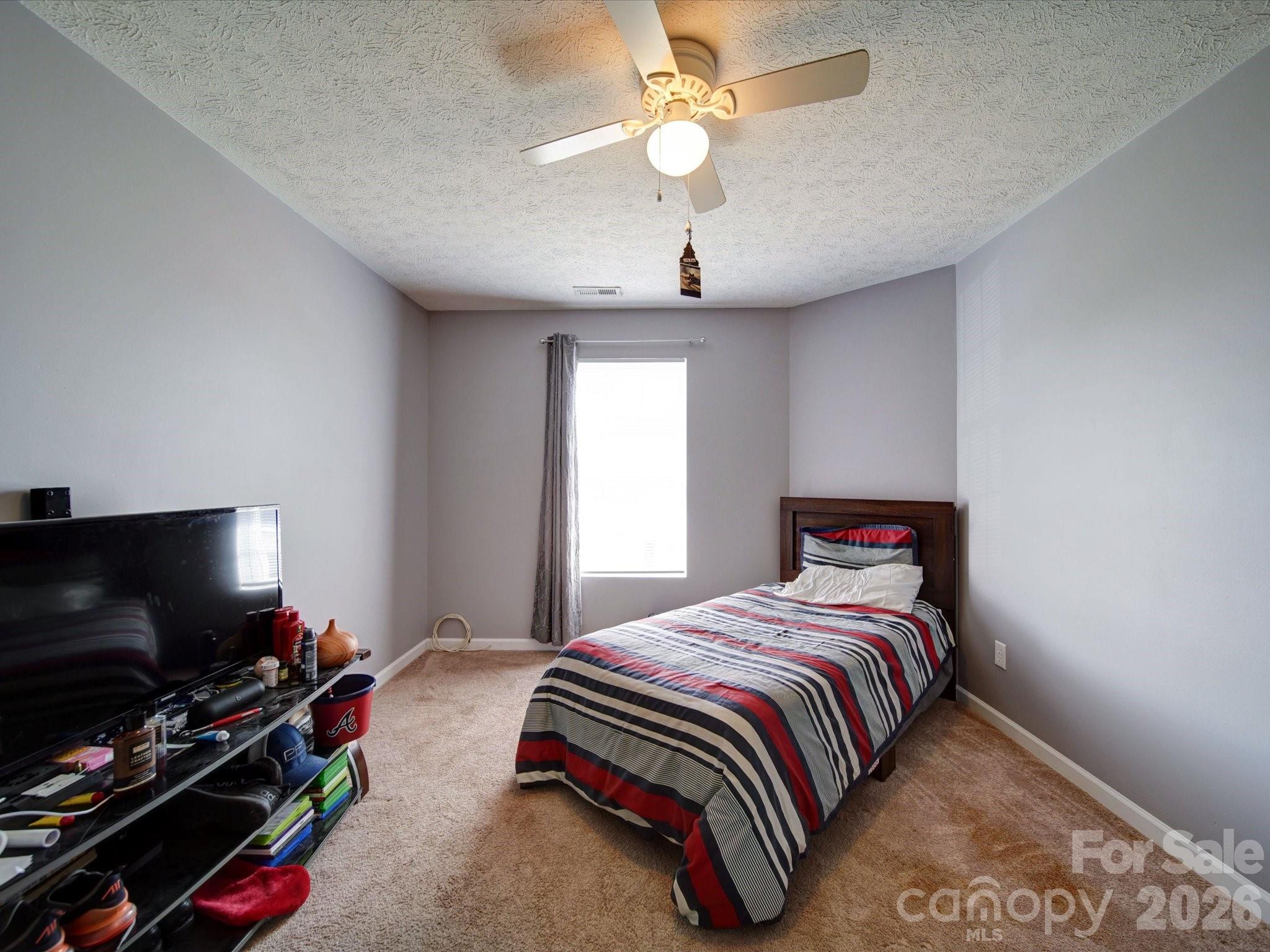 3841 Shasta Circle — Clover
