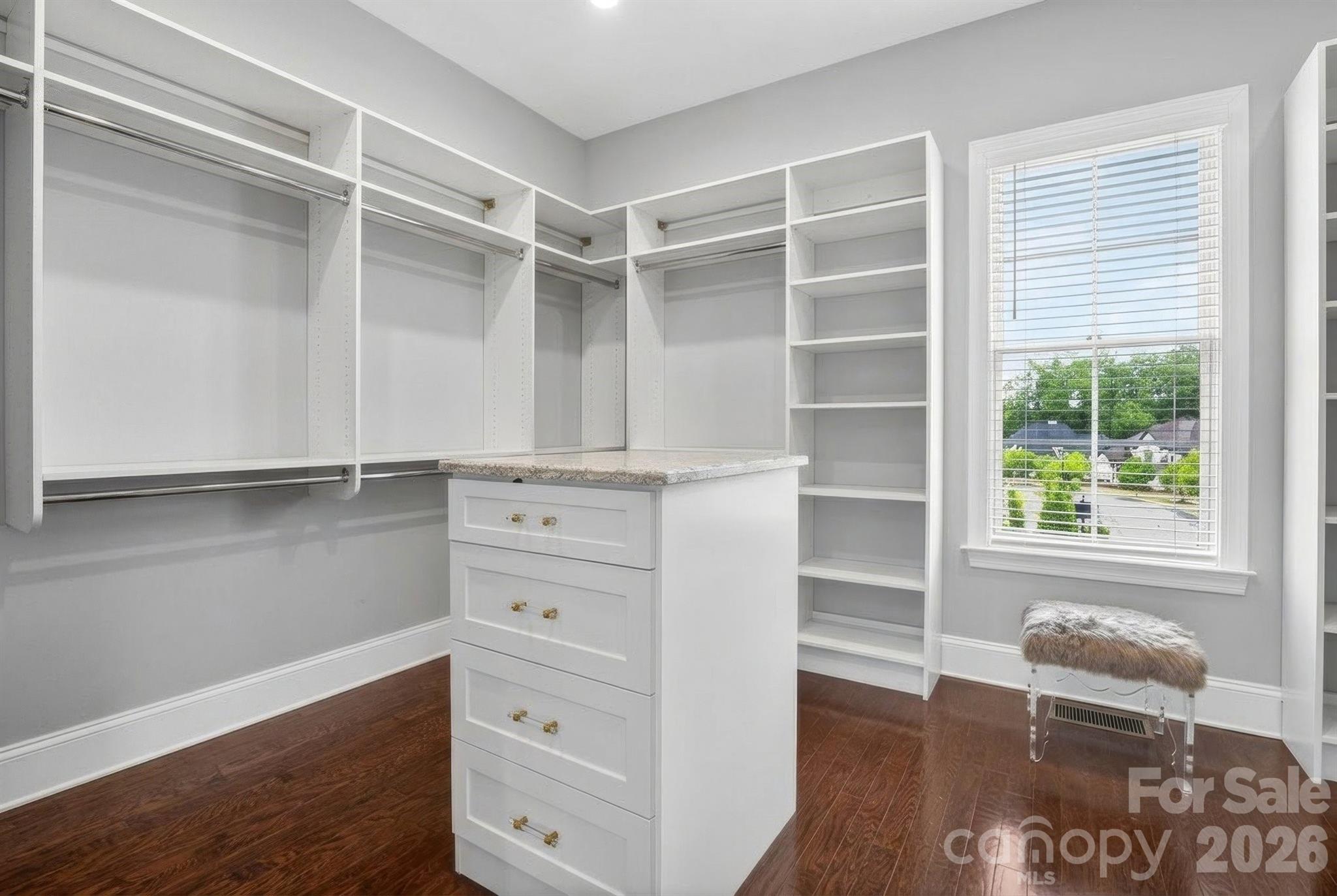 1115 Shelton Oaks Court — Matthews