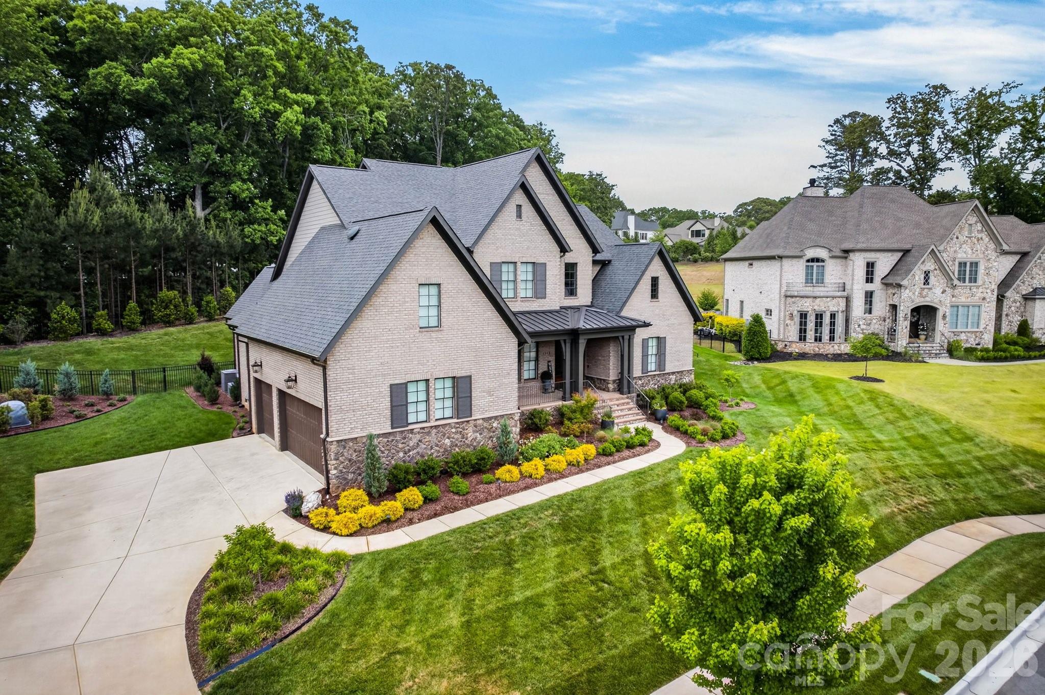 1115 Shelton Oaks Court — Matthews