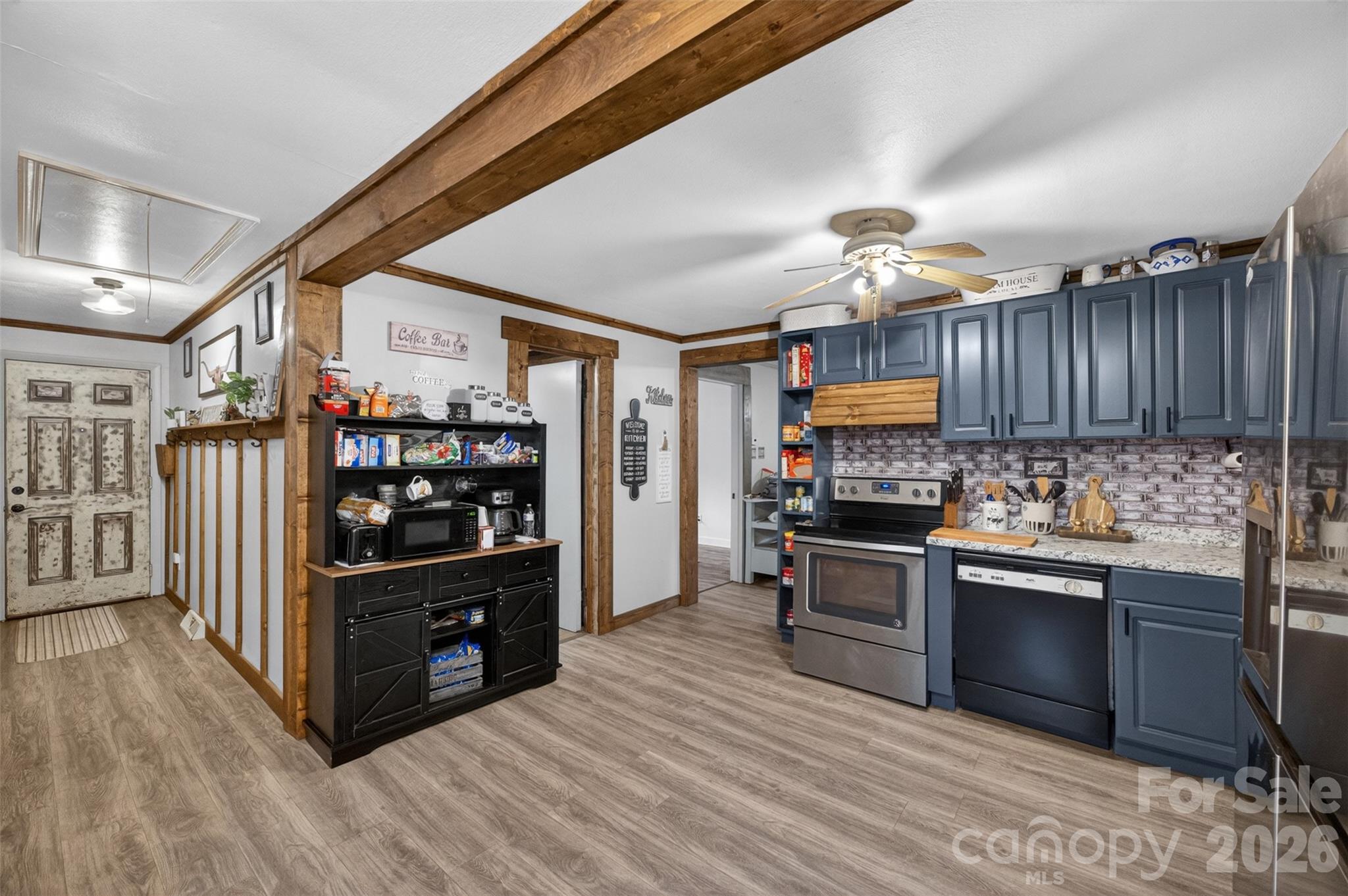 13 E Murray Street — Maiden