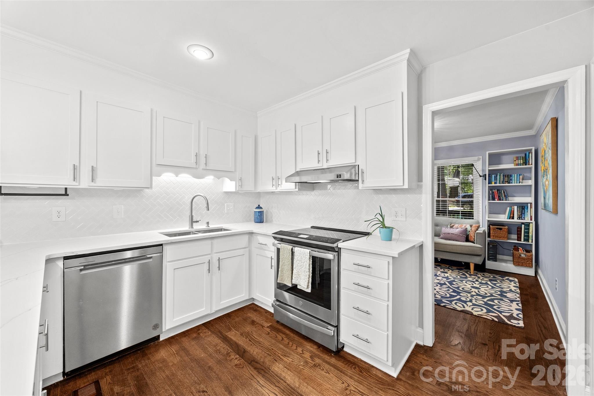 10924 Pampas Circle — Charlotte