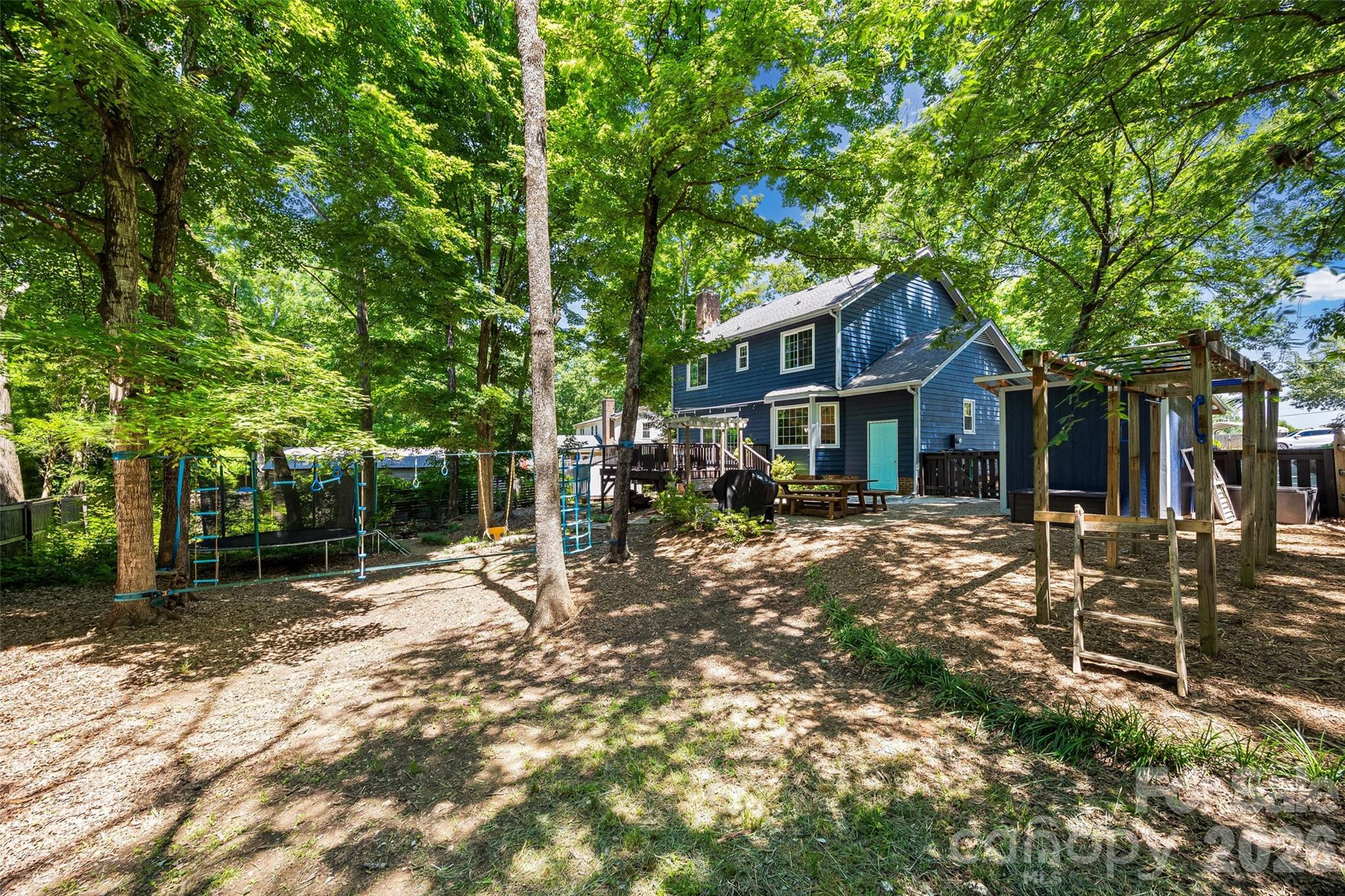 10924 Pampas Circle — Charlotte