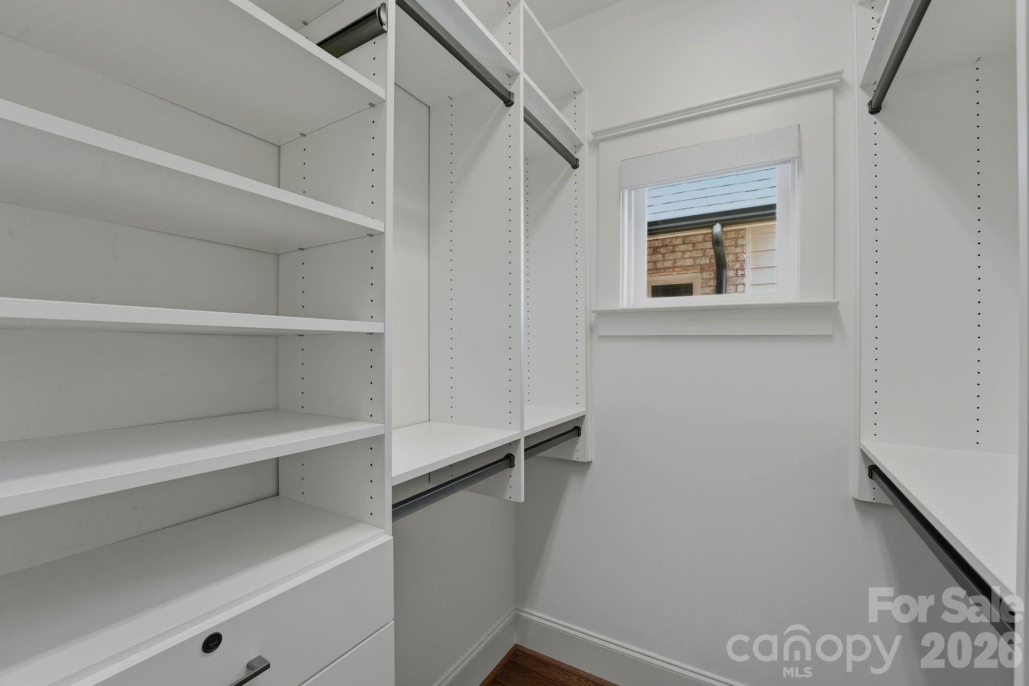 812 Ideal Way — Charlotte