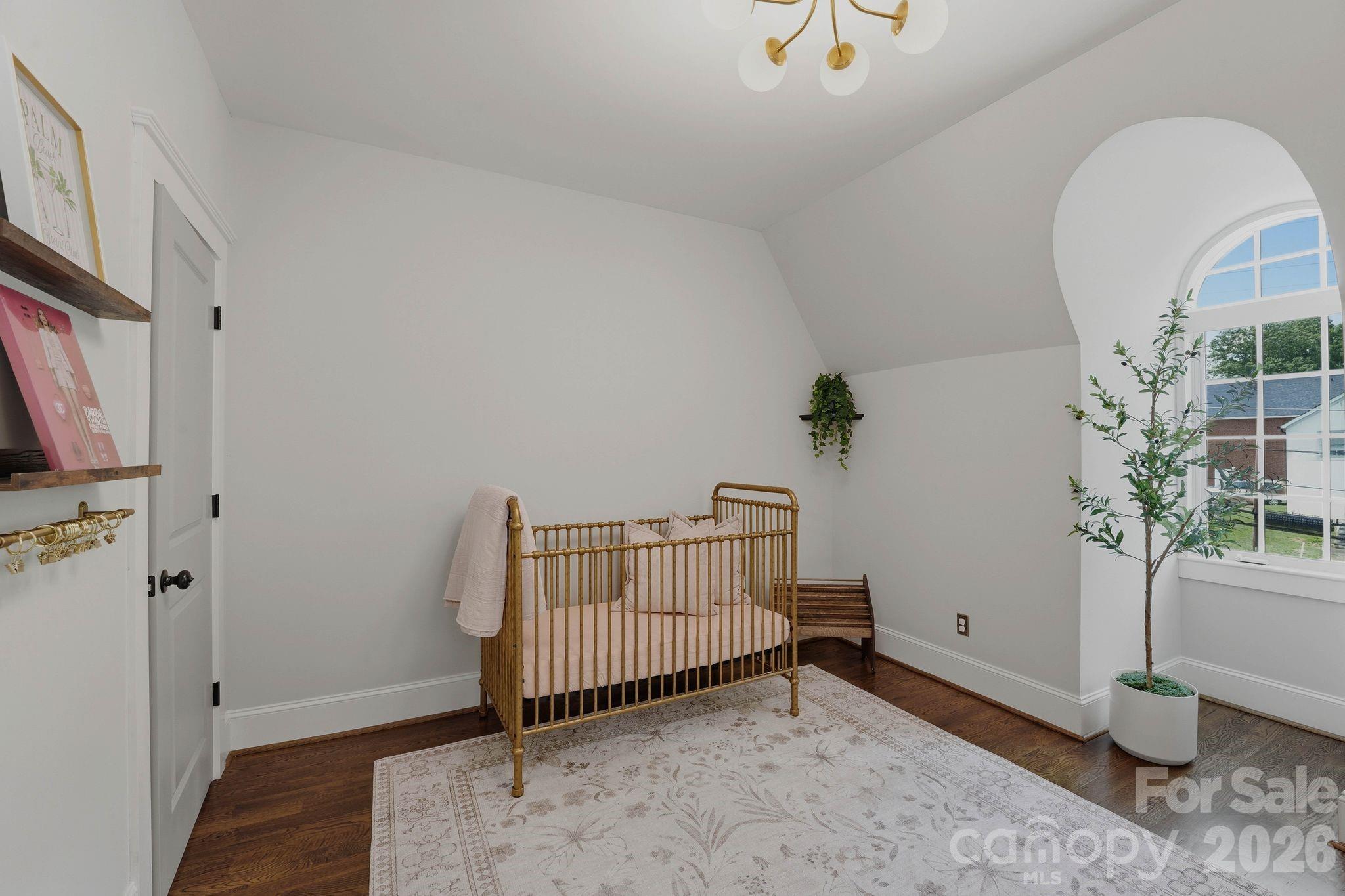 812 Ideal Way — Charlotte