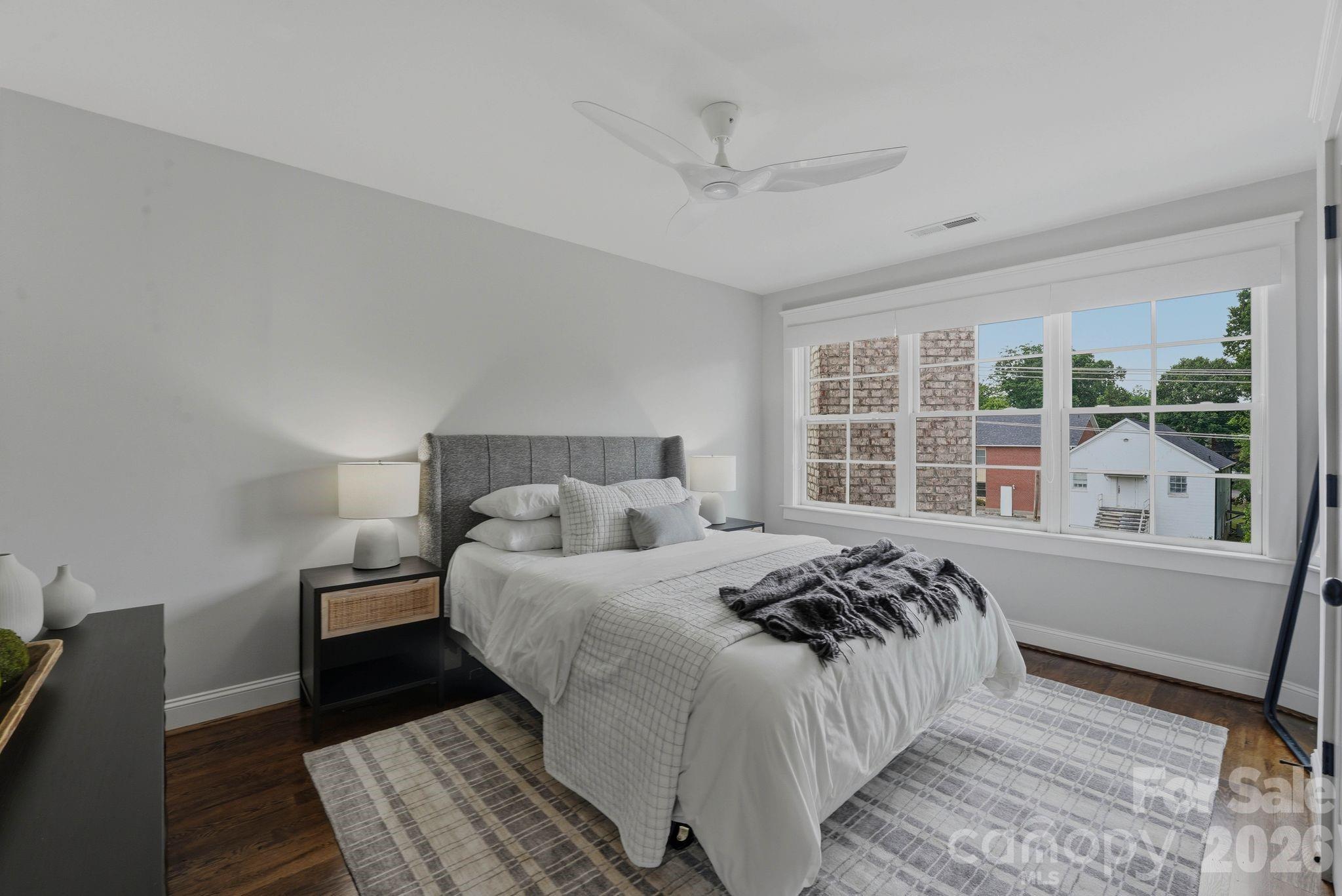812 Ideal Way — Charlotte