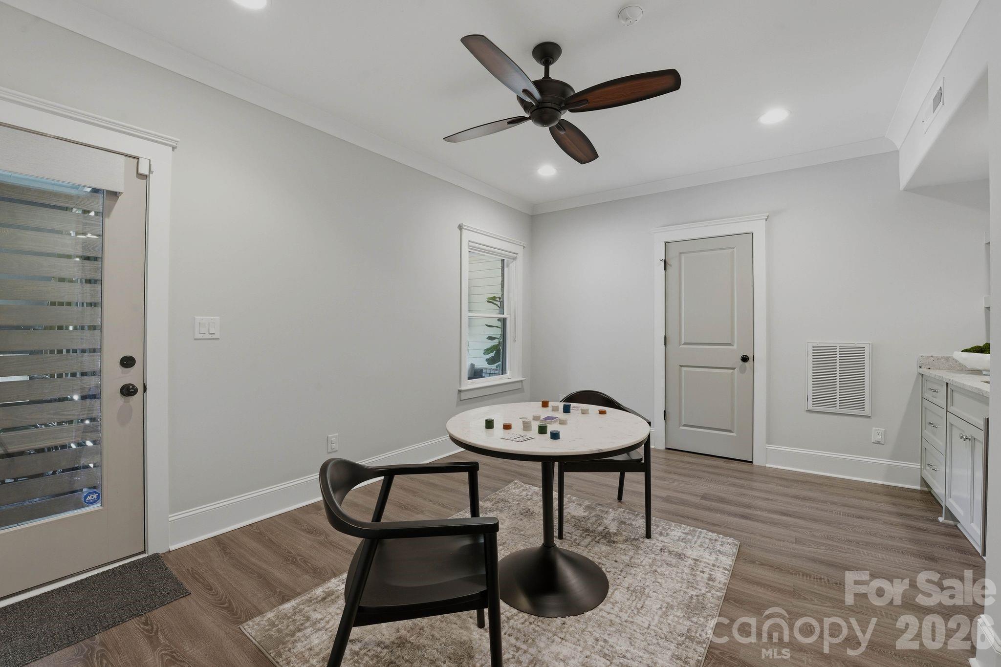 812 Ideal Way — Charlotte
