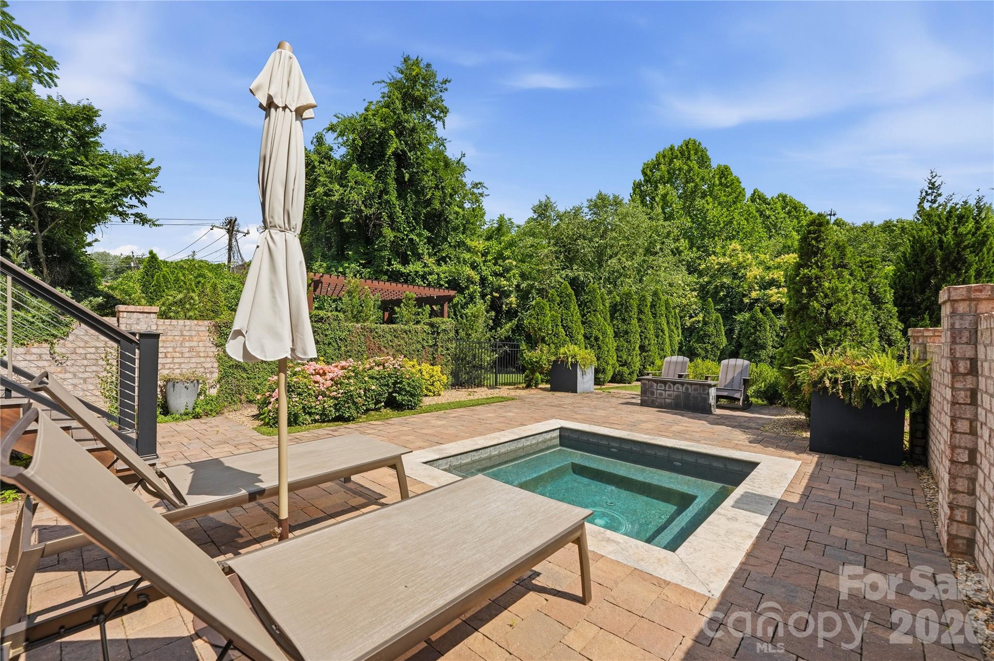 812 Ideal Way — Charlotte