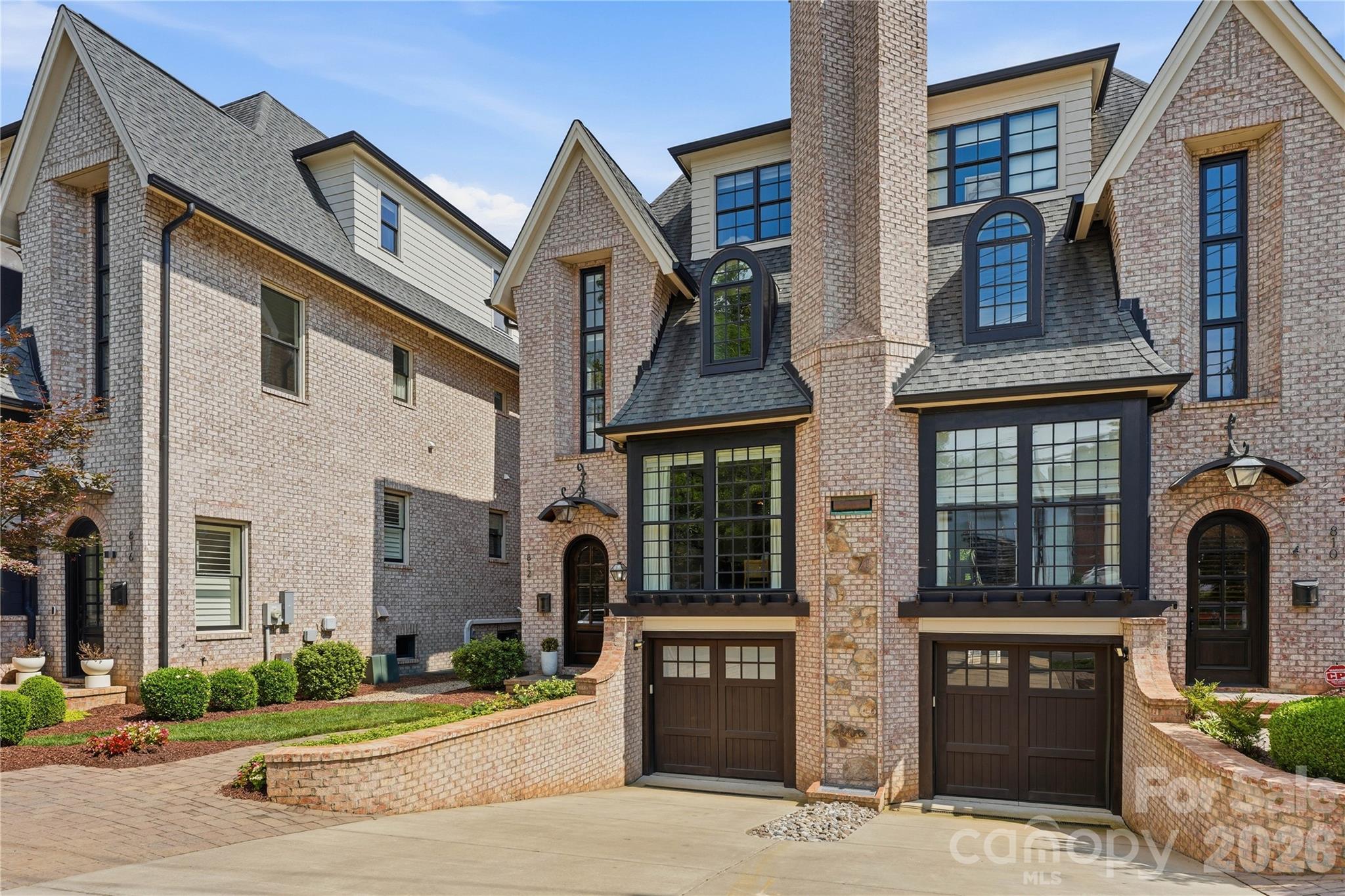 812 Ideal Way — Charlotte