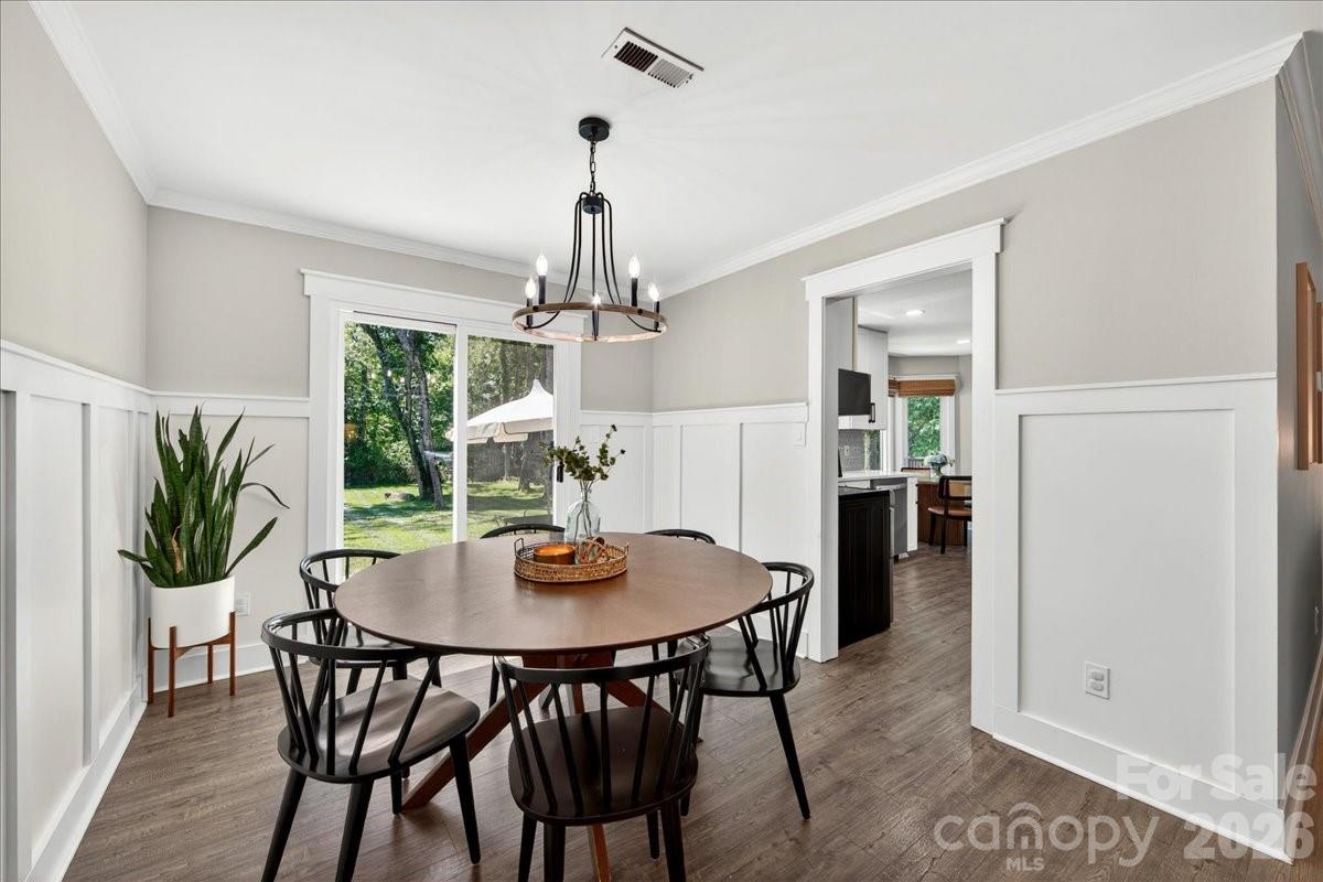 9018 Hunters Pointe Drive — Huntersville