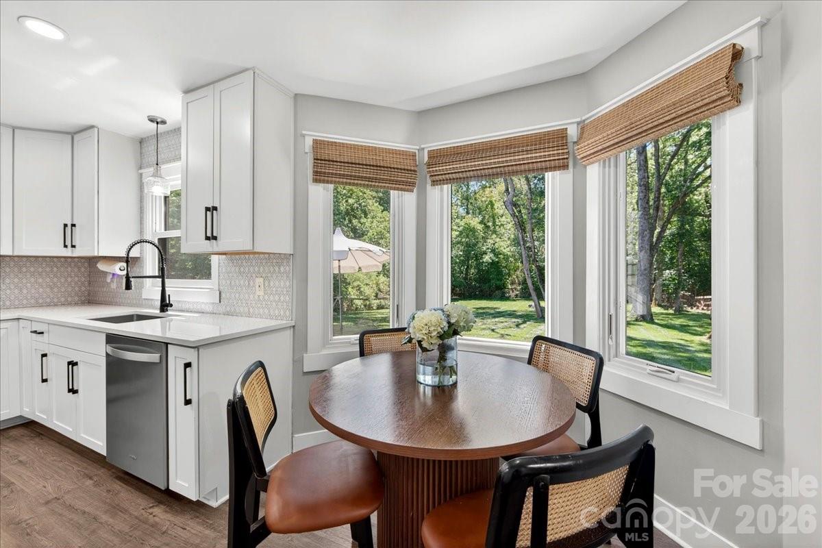 9018 Hunters Pointe Drive — Huntersville