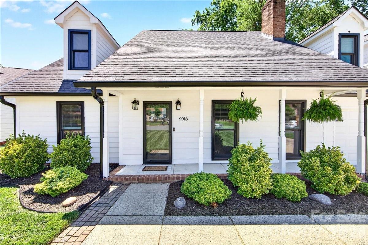 9018 Hunters Pointe Drive — Huntersville