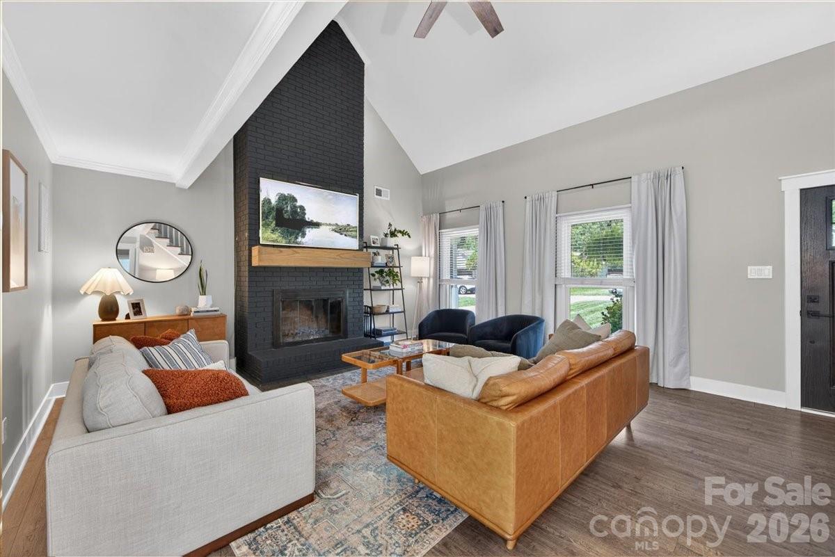 9018 Hunters Pointe Drive — Huntersville