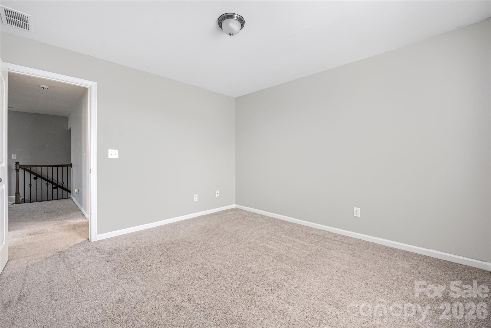 11119 Grenfell Avenue — Huntersville