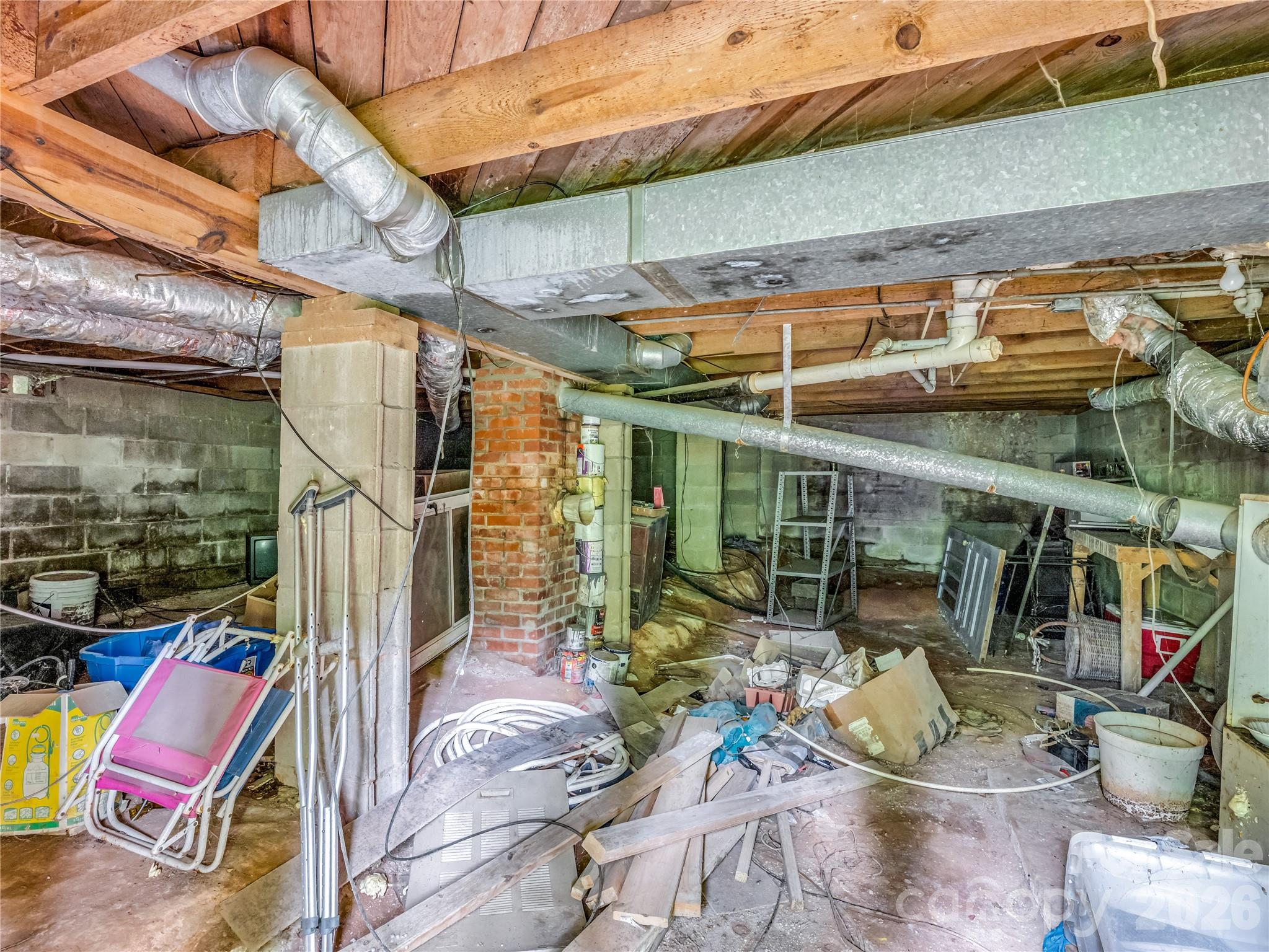 203 California Street — Spindale