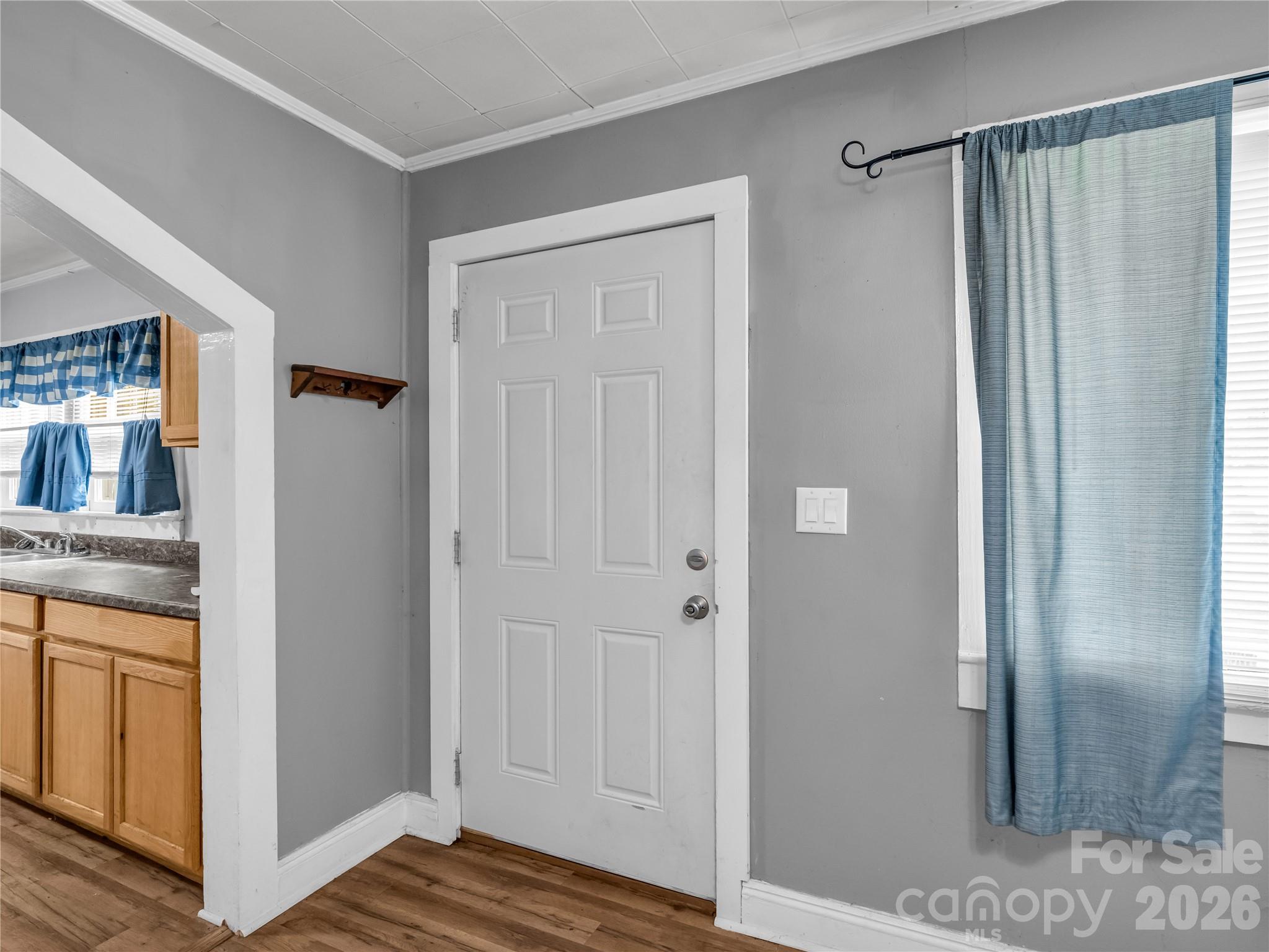 203 California Street — Spindale