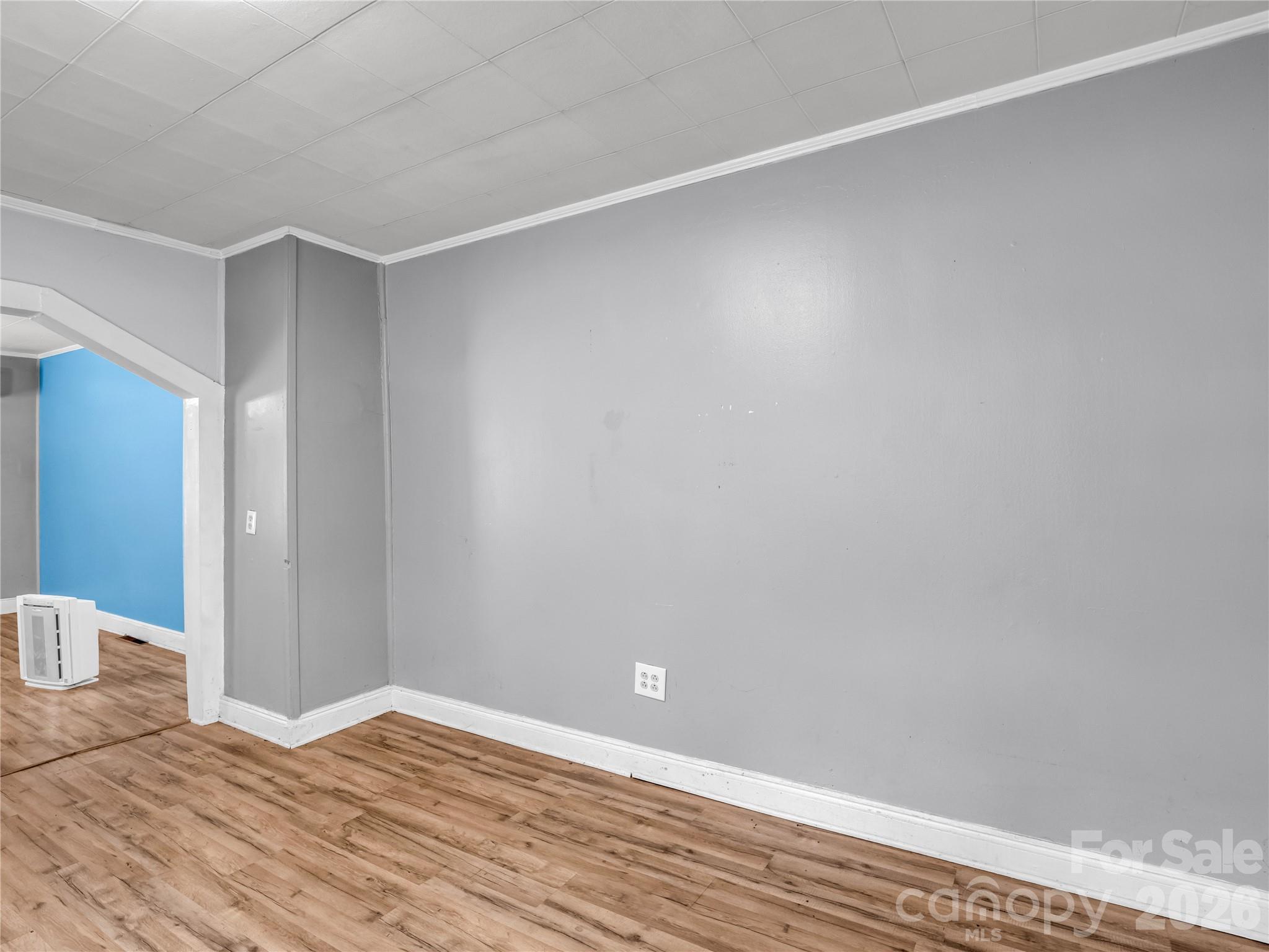 203 California Street — Spindale
